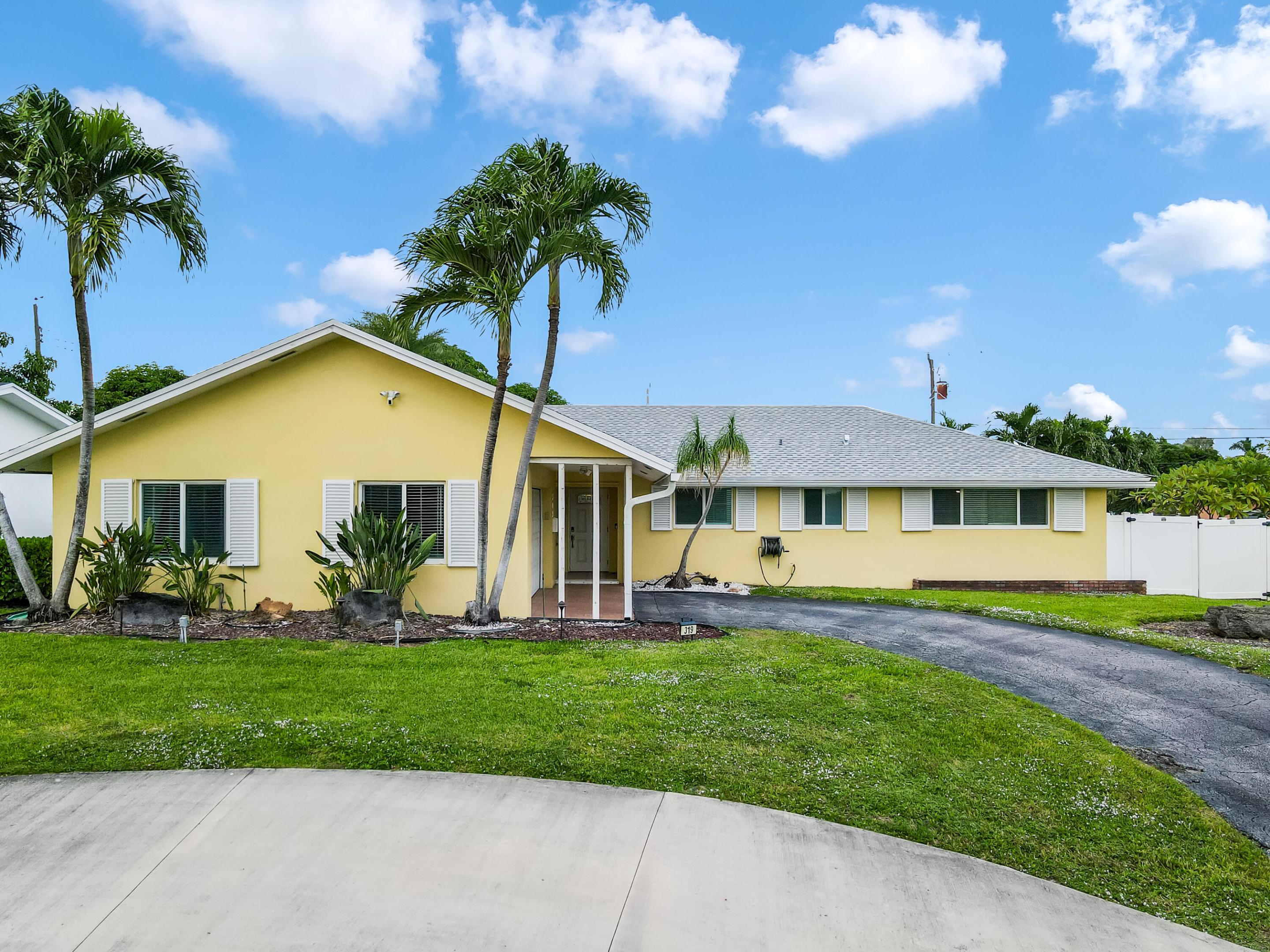 319 SW 11th Avenue