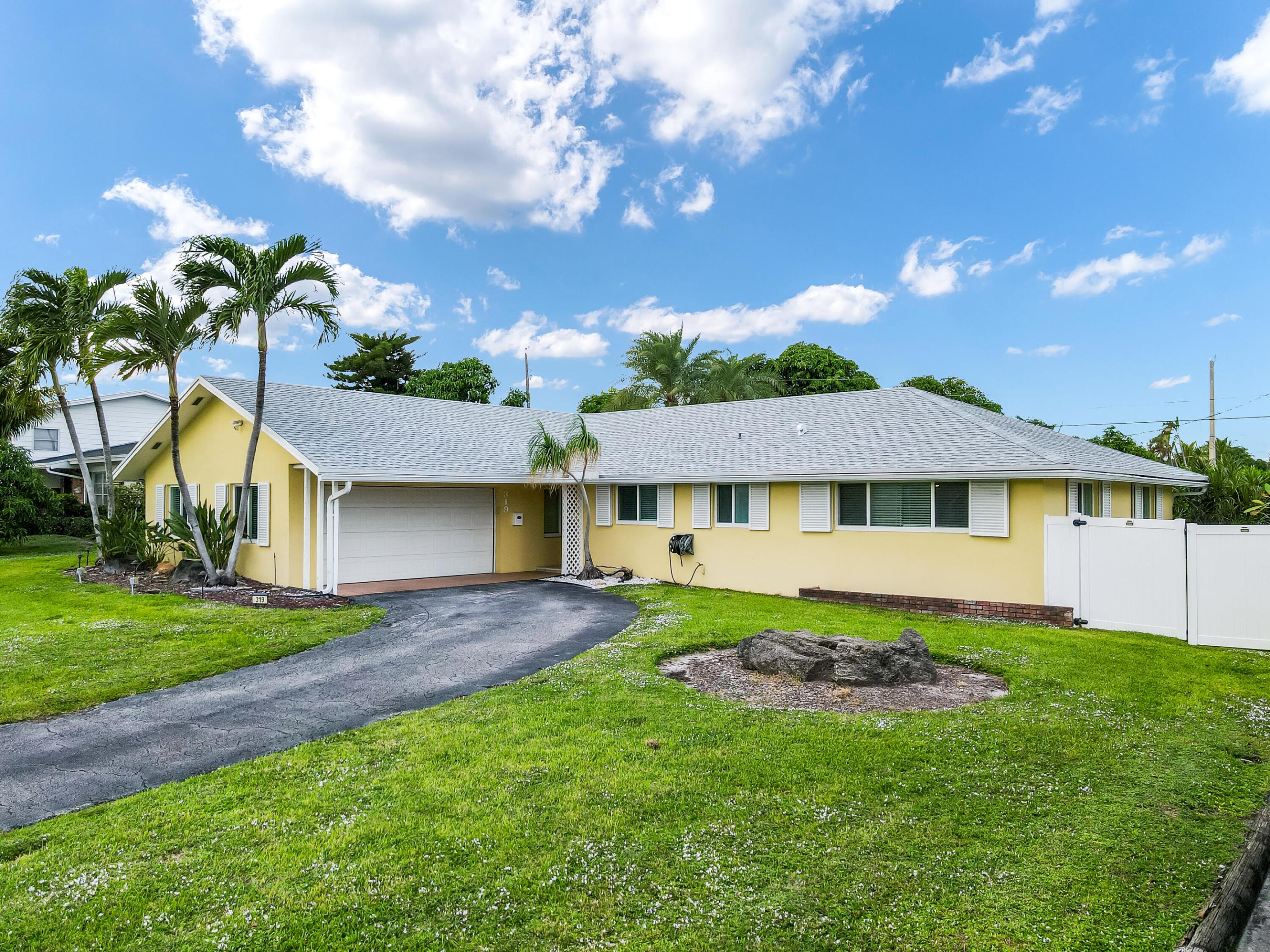319 SW 11th Avenue