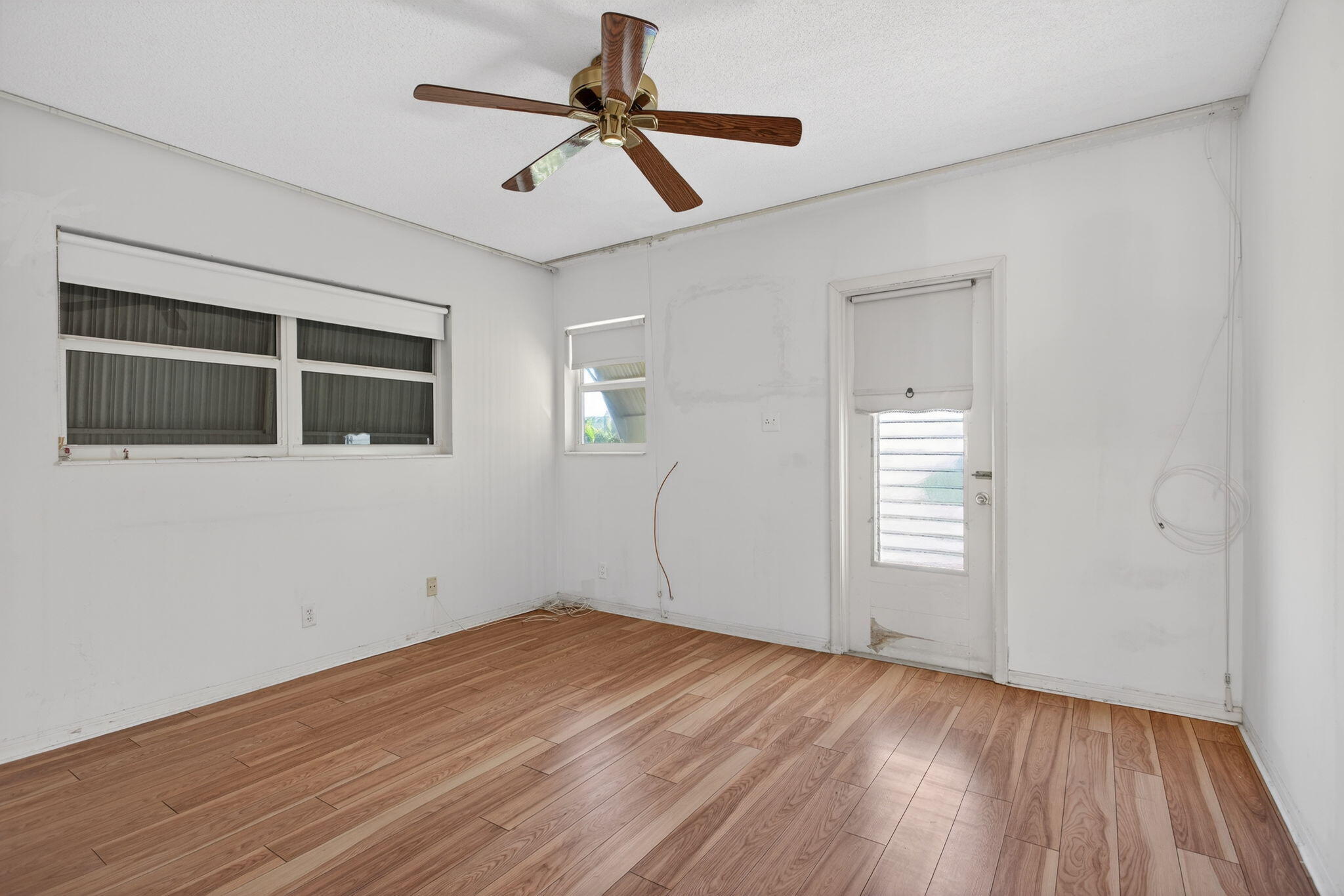 2131 NE 42nd Court 212e