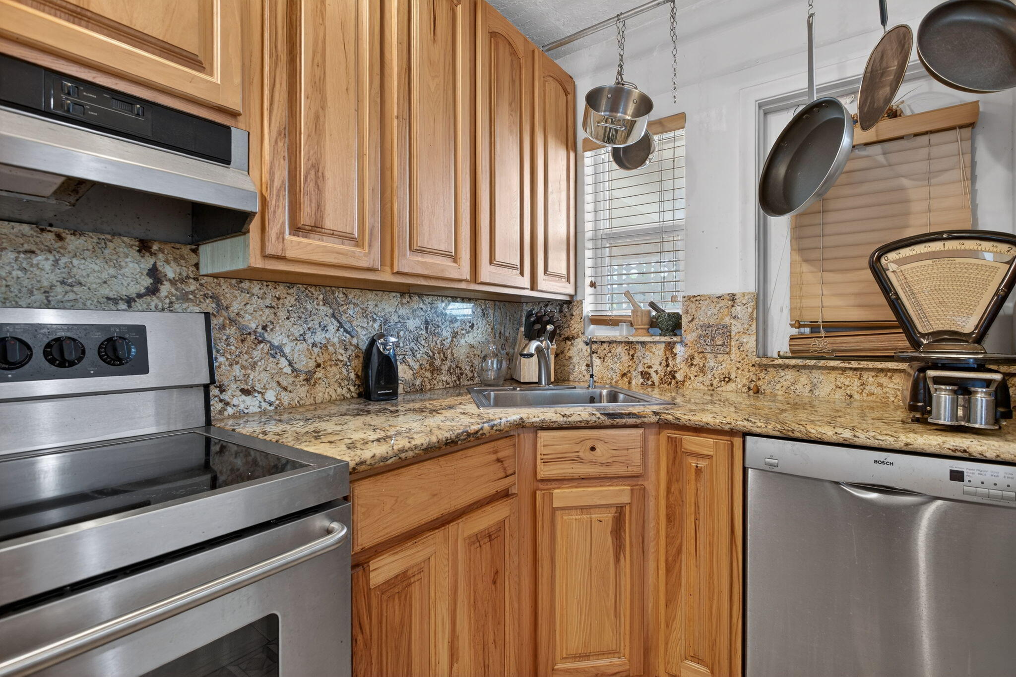 2131 NE 42nd Court 212e