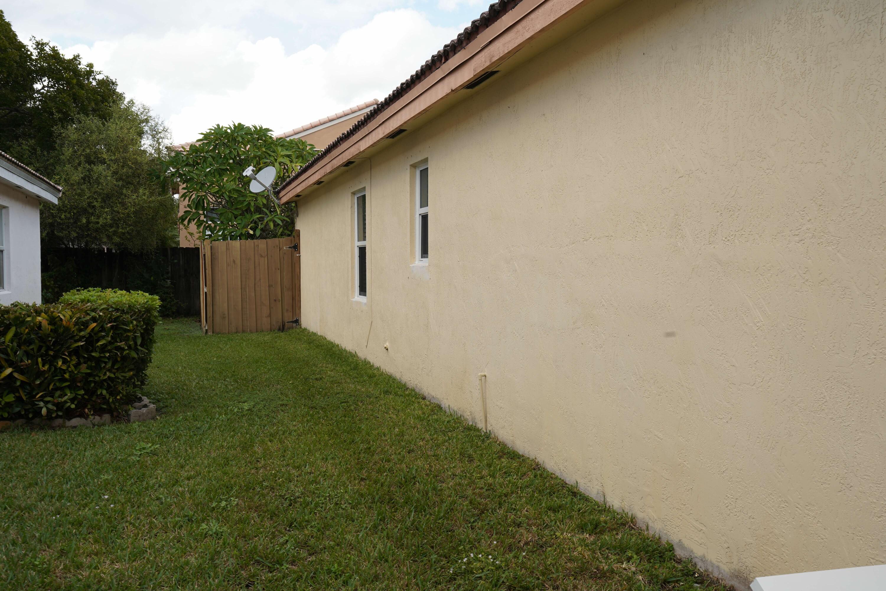 10245 SW 16th Court