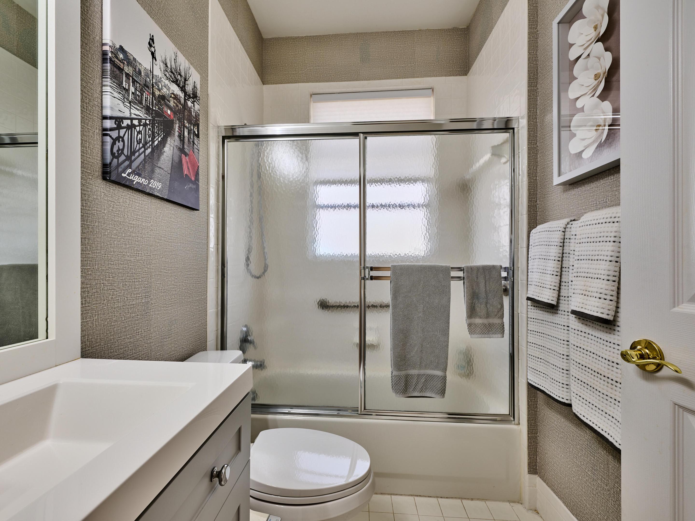 5749 Emerald Cay Terrace