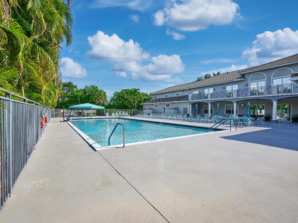 5749 Emerald Cay Terrace