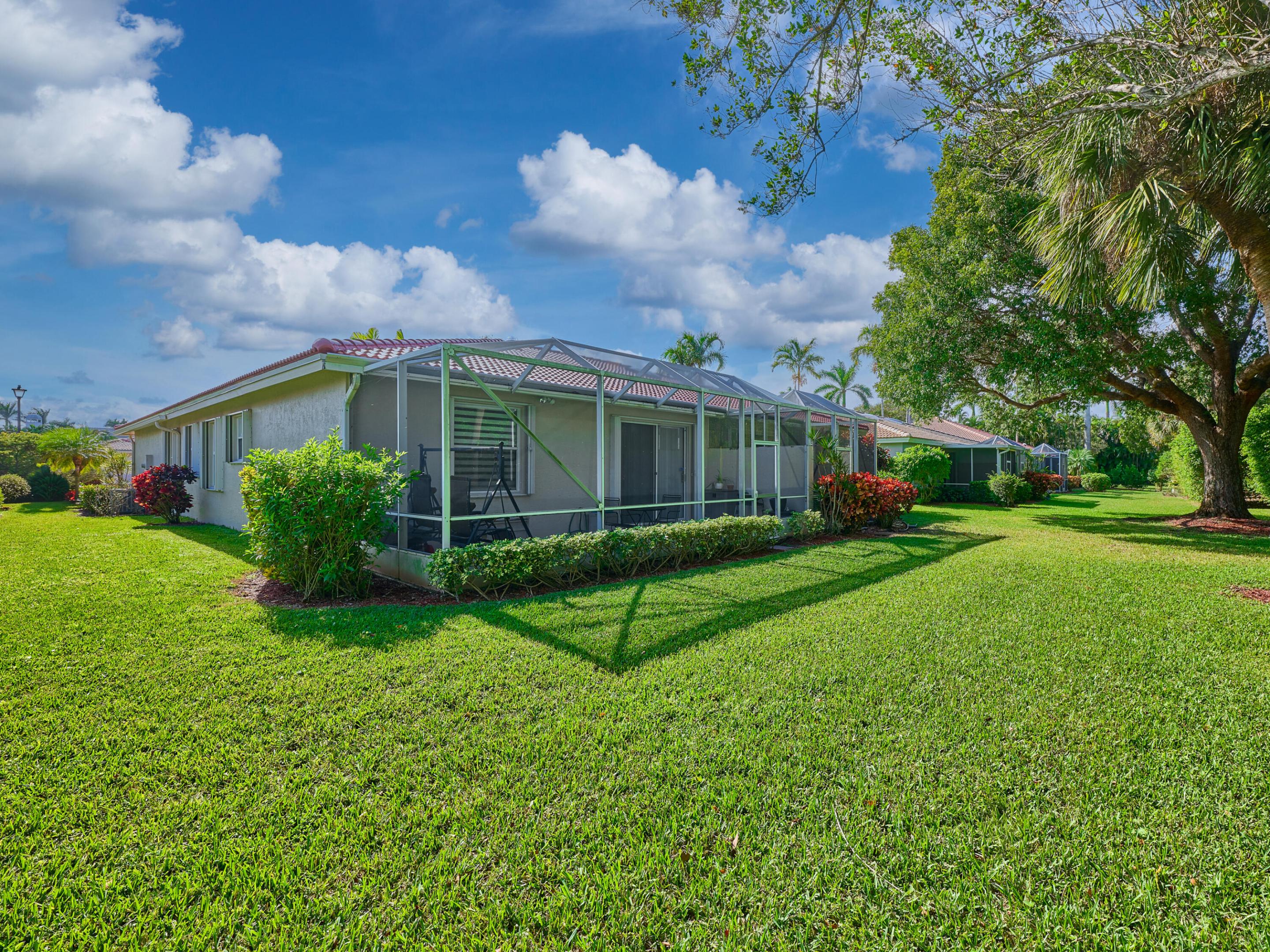 5749 Emerald Cay Terrace