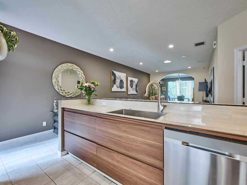 5749 Emerald Cay Terrace