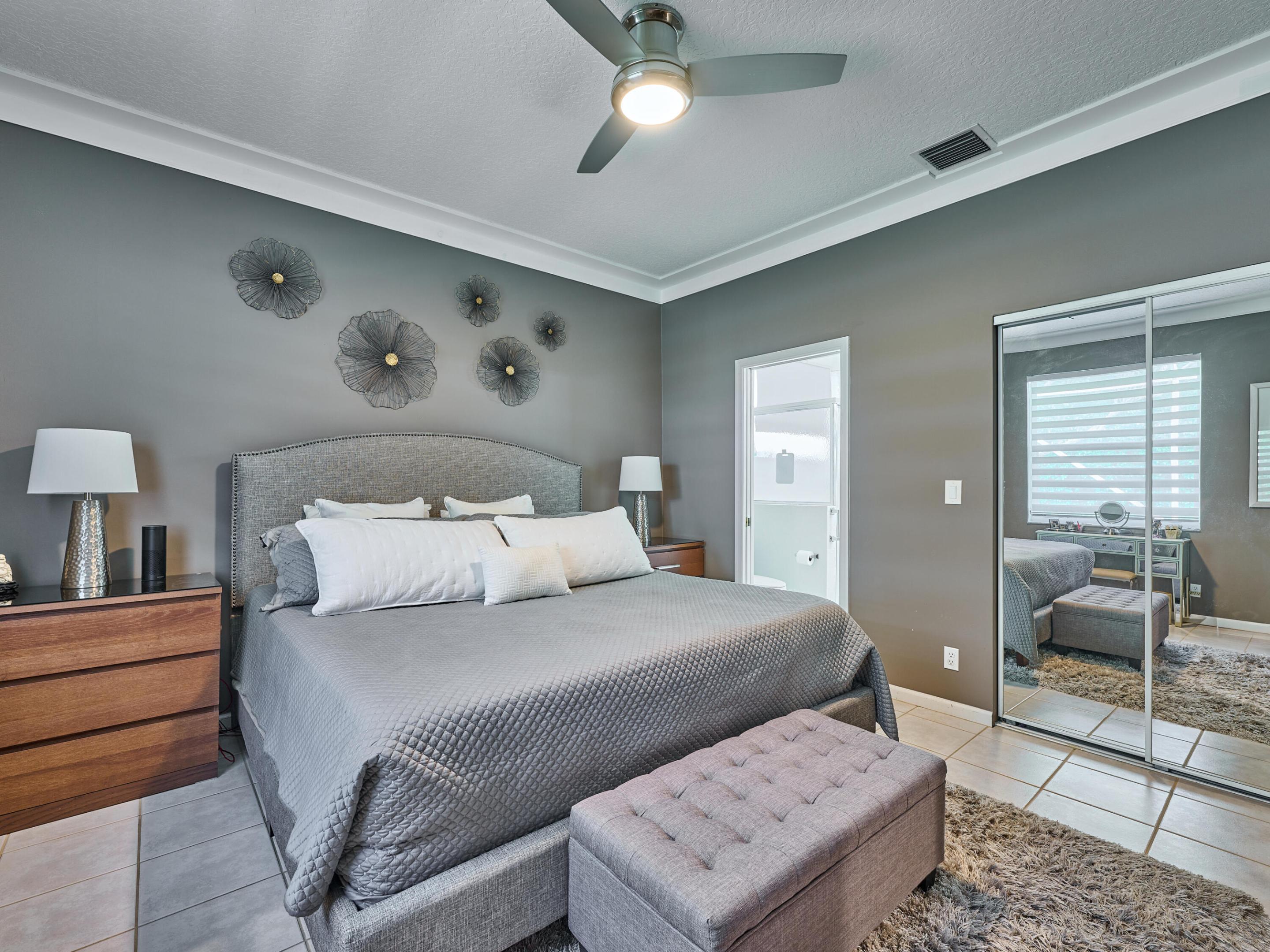 5749 Emerald Cay Terrace
