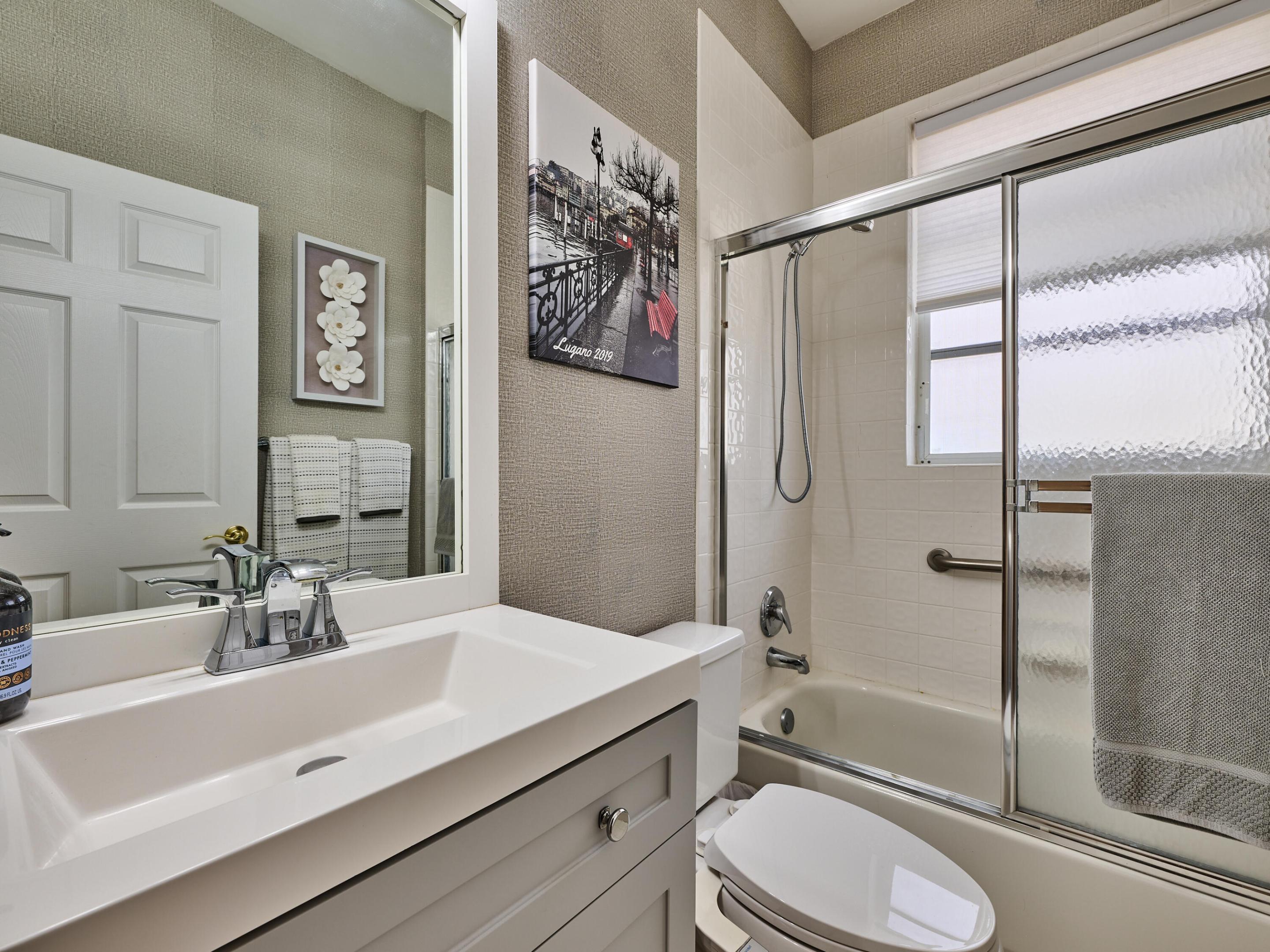 5749 Emerald Cay Terrace