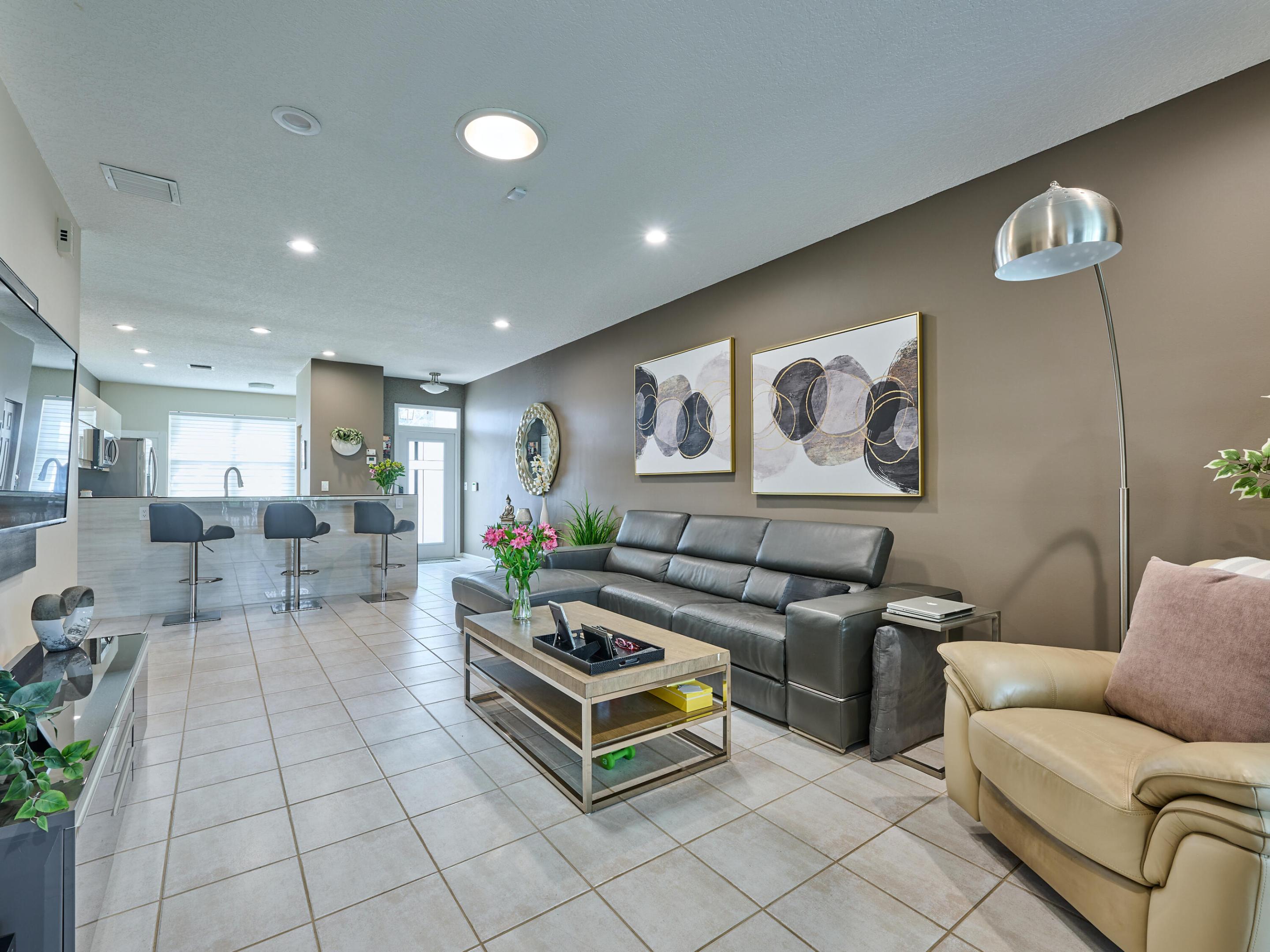 5749 Emerald Cay Terrace