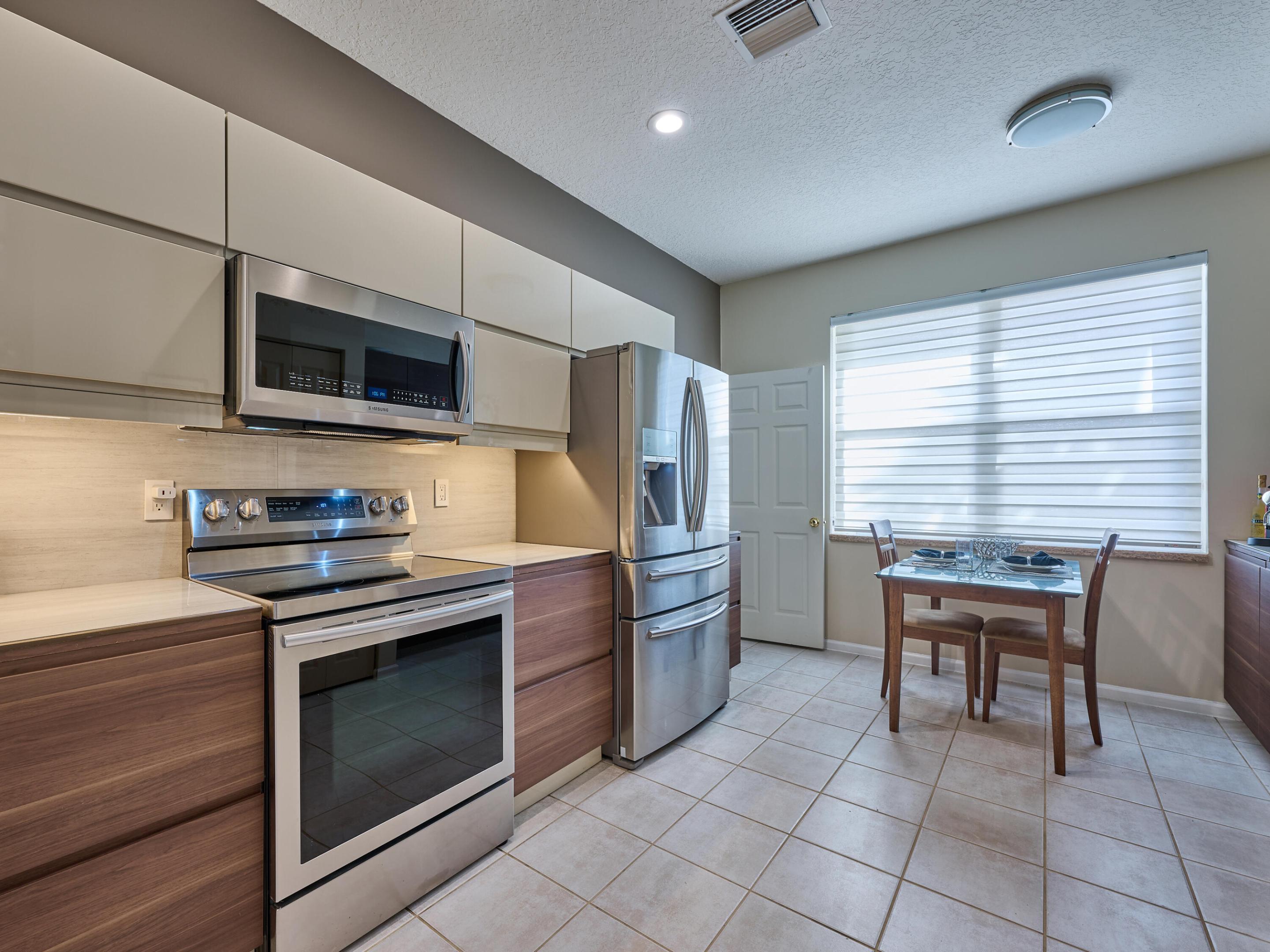 5749 Emerald Cay Terrace