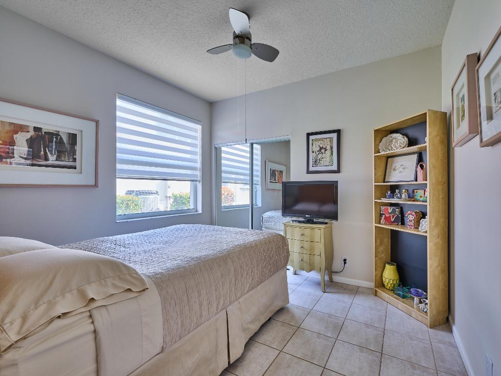 5749 Emerald Cay Terrace