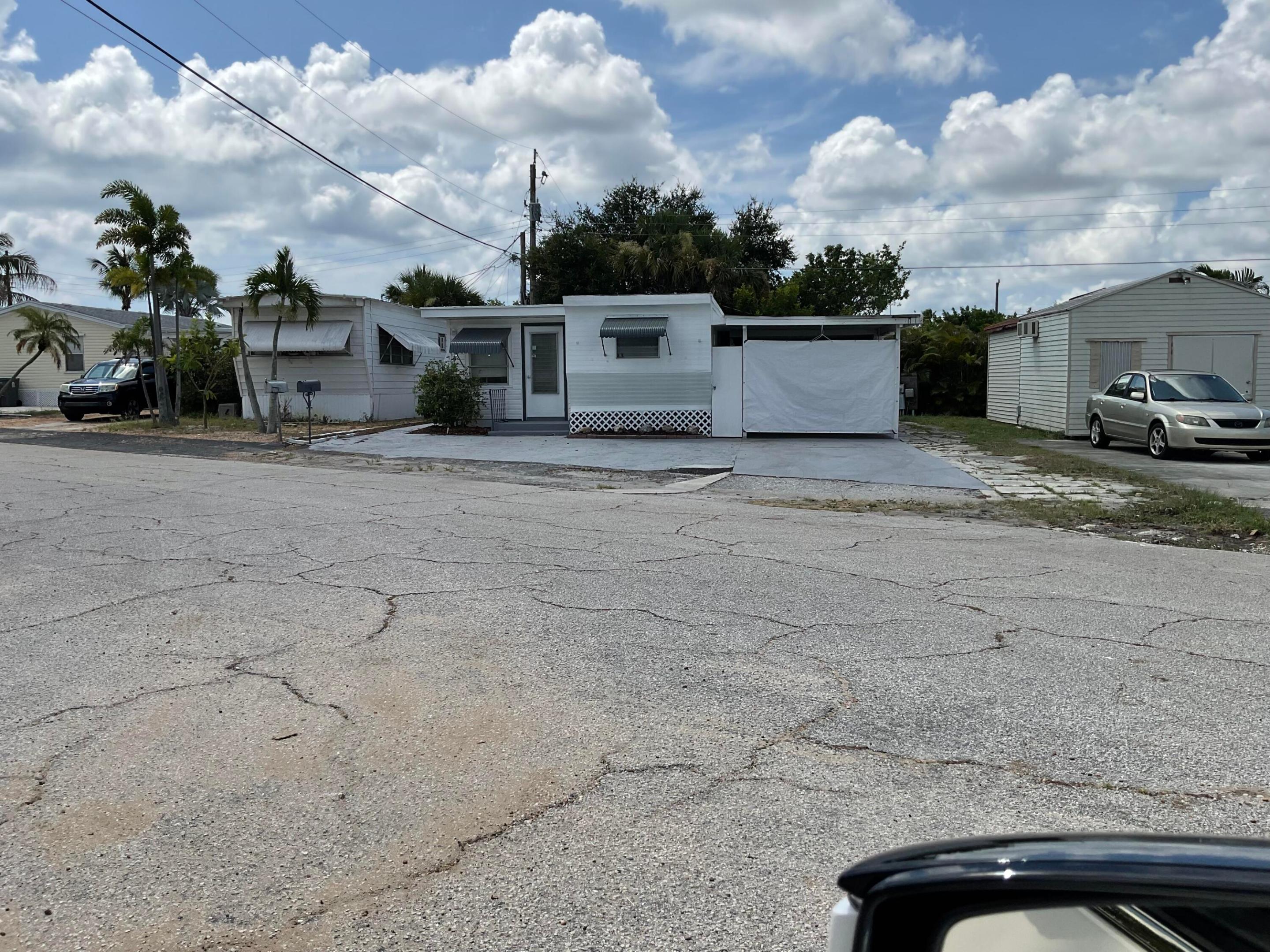 2886 Croton Lane, West Palm Beach