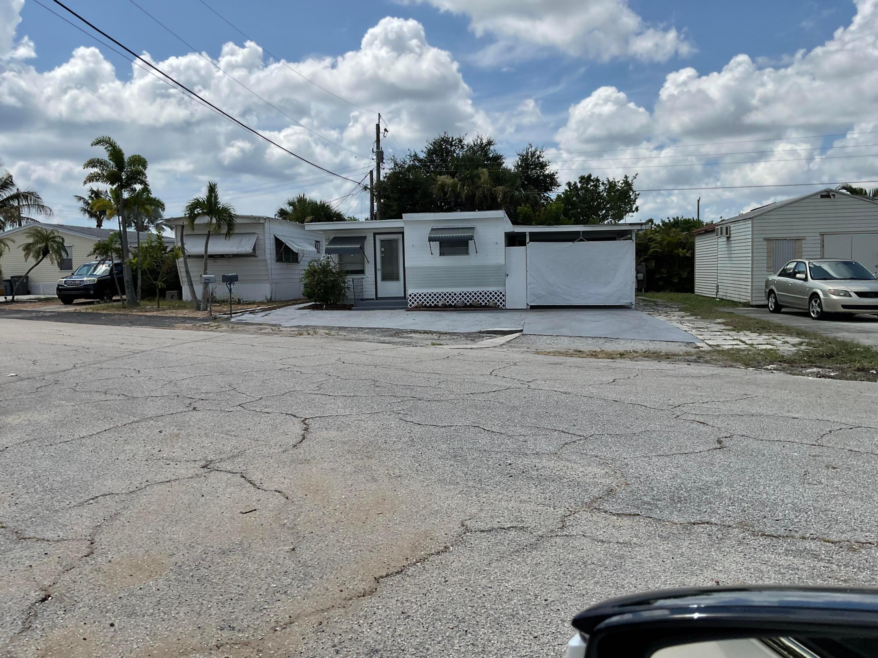 2886 Croton Lane, West Palm Beach
