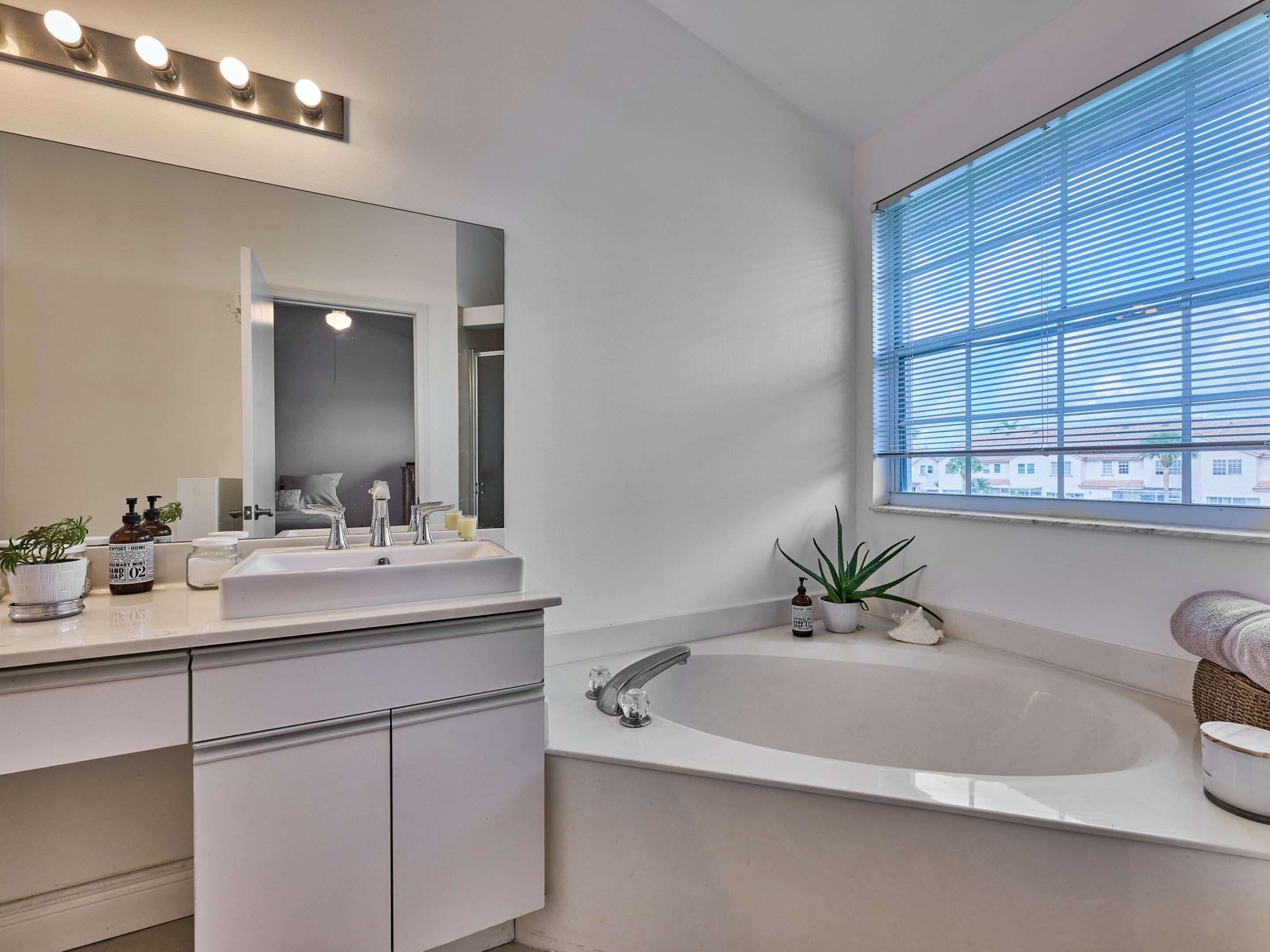 9401 Boca River Circle 9401, Boca Raton Unit: 9401