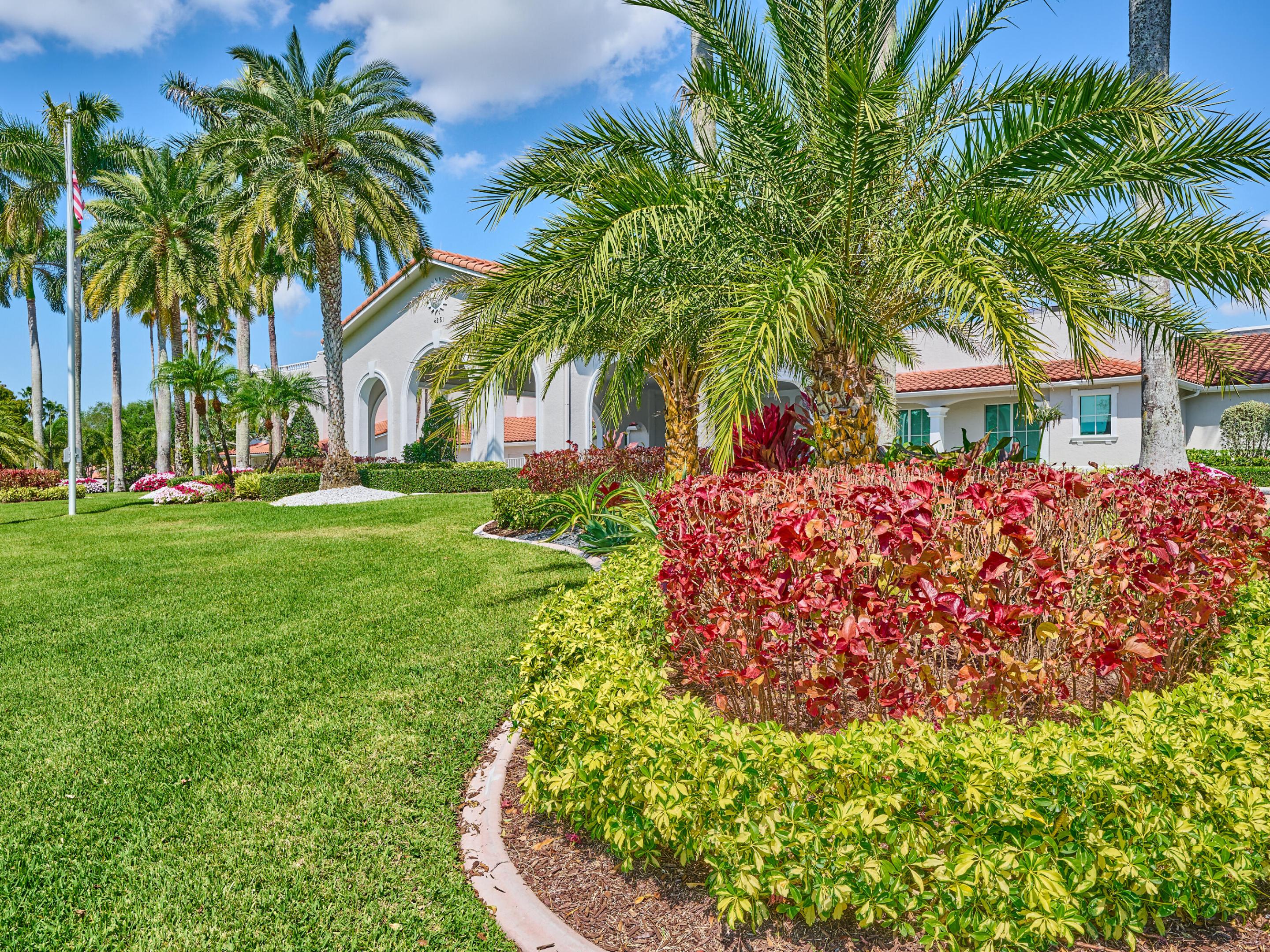 6193 Pointe Regal Circle 306