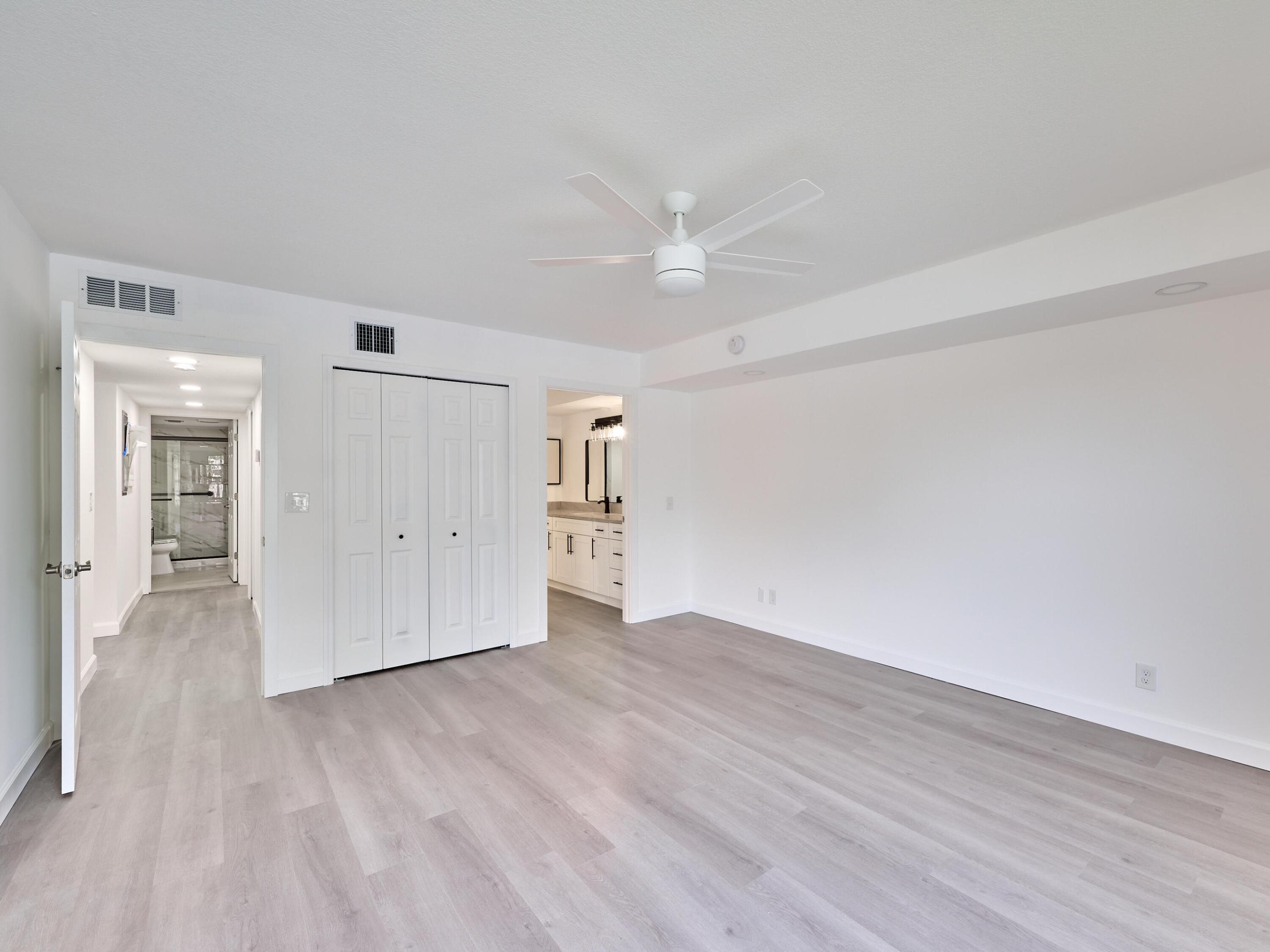 6193 Pointe Regal Circle 306