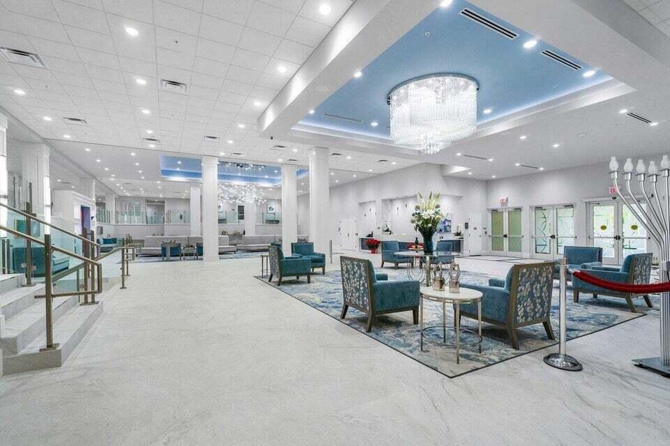 14095 Royal Vista Drive 409