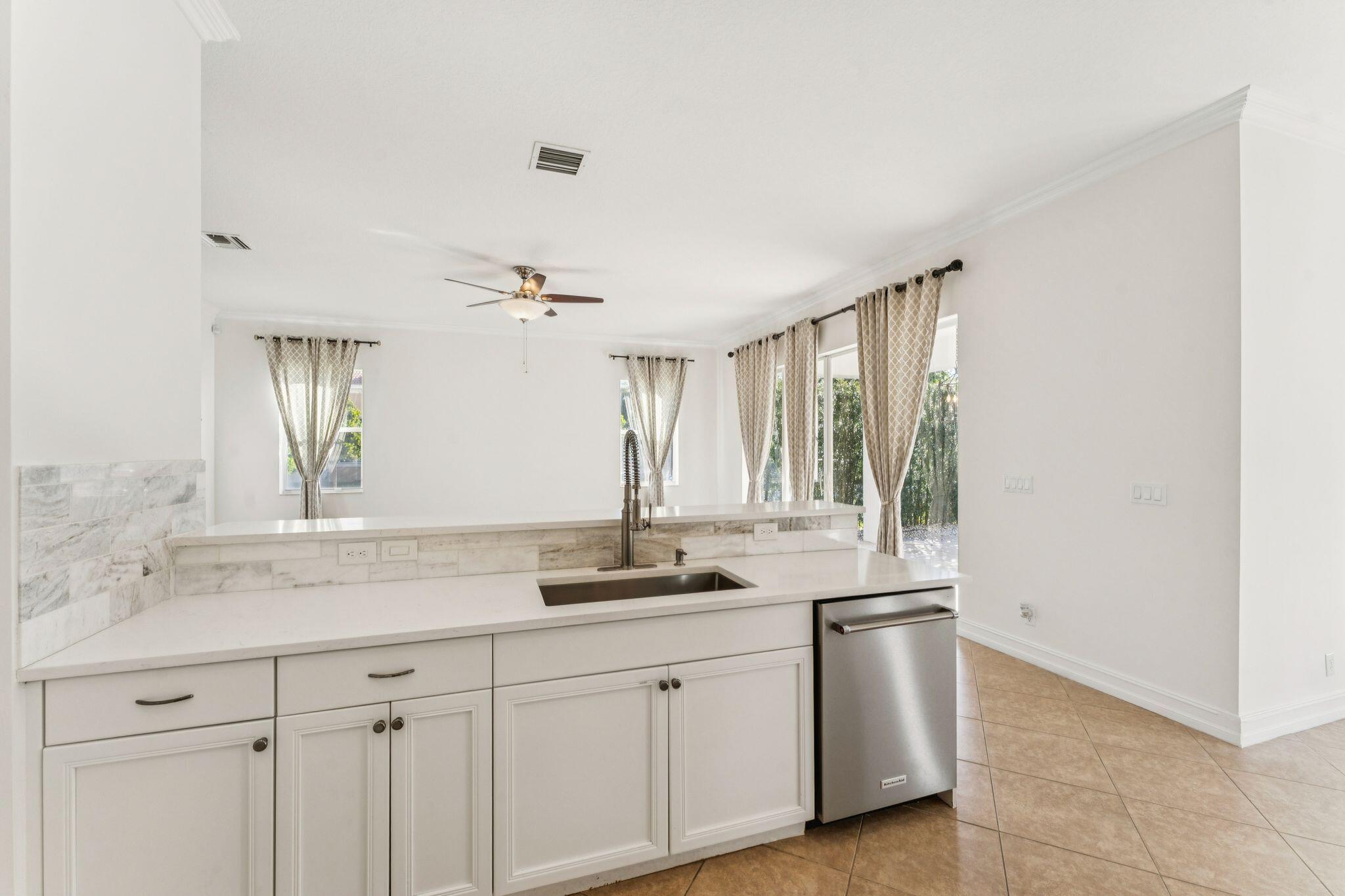 8697 Cobblestone Point Circle