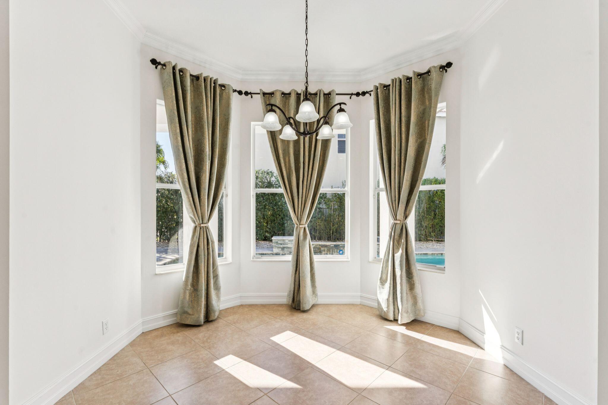 8697 Cobblestone Point Circle