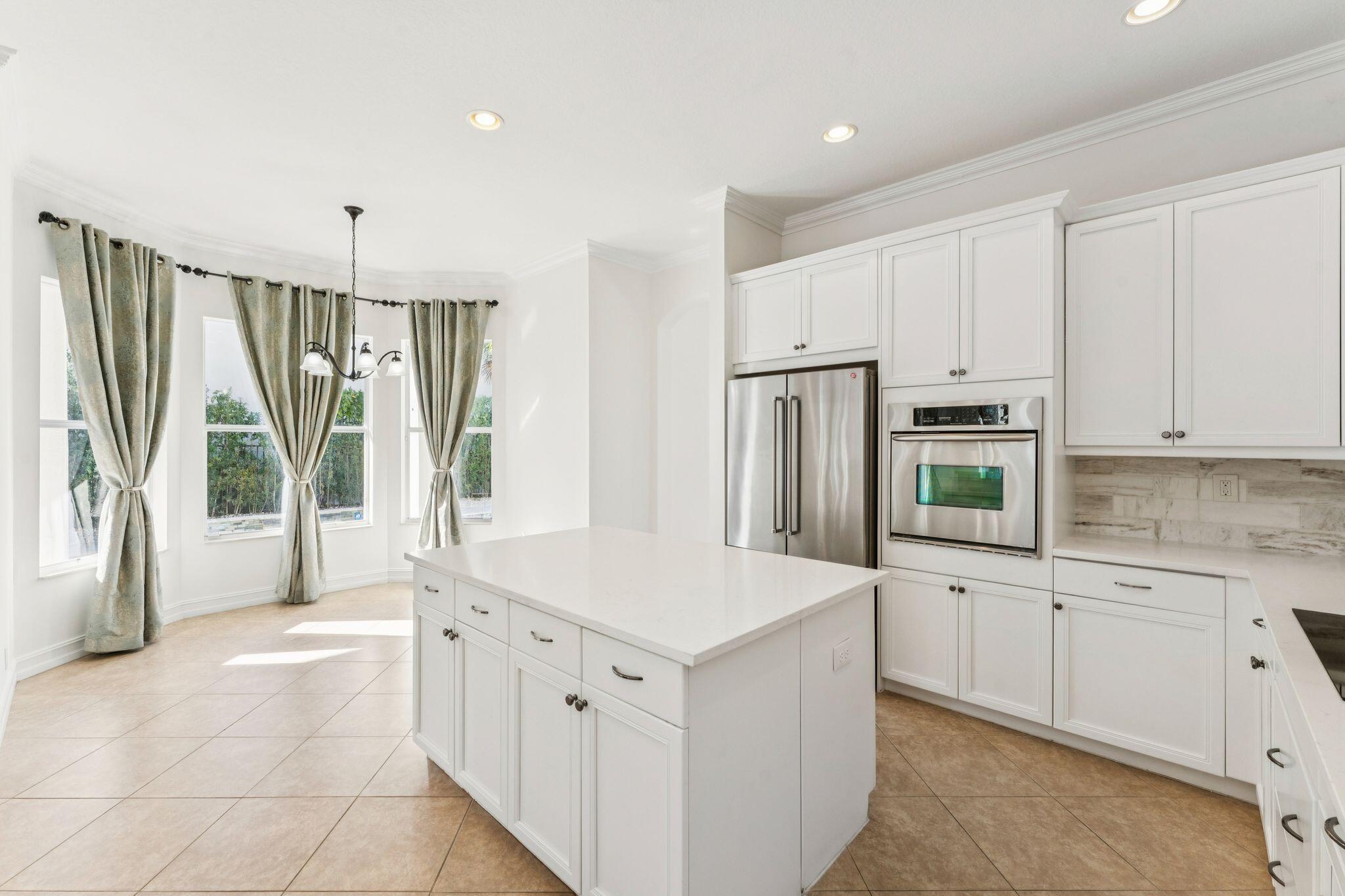 8697 Cobblestone Point Circle