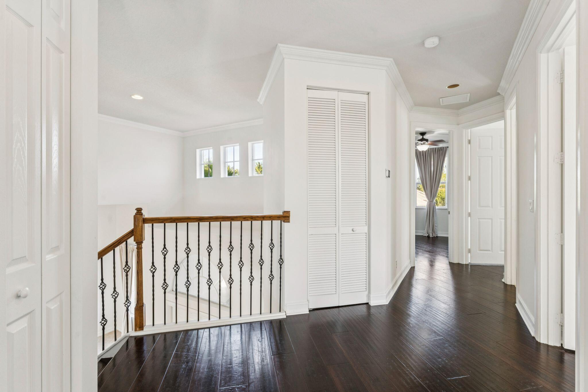 8697 Cobblestone Point Circle