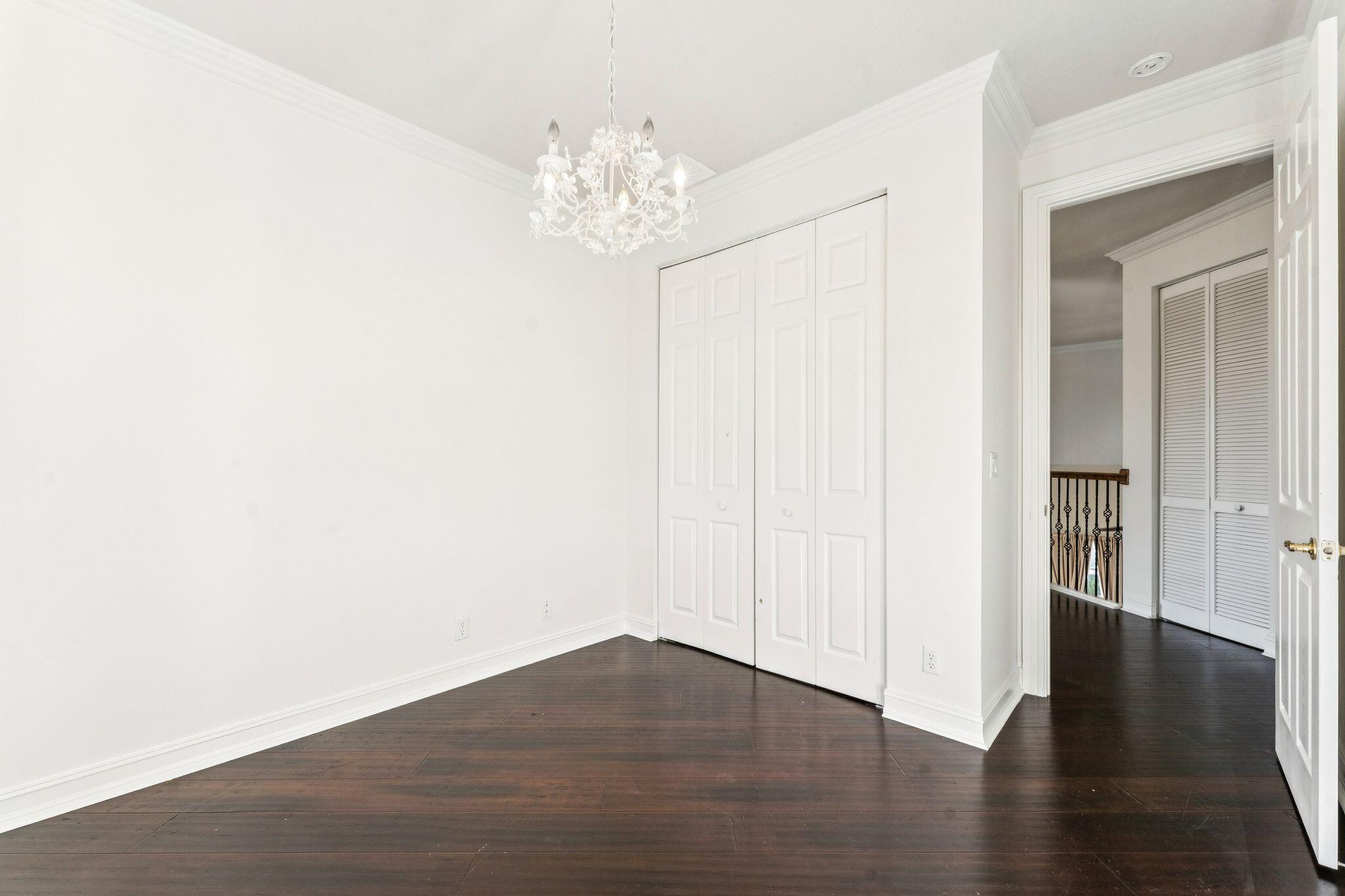 8697 Cobblestone Point Circle