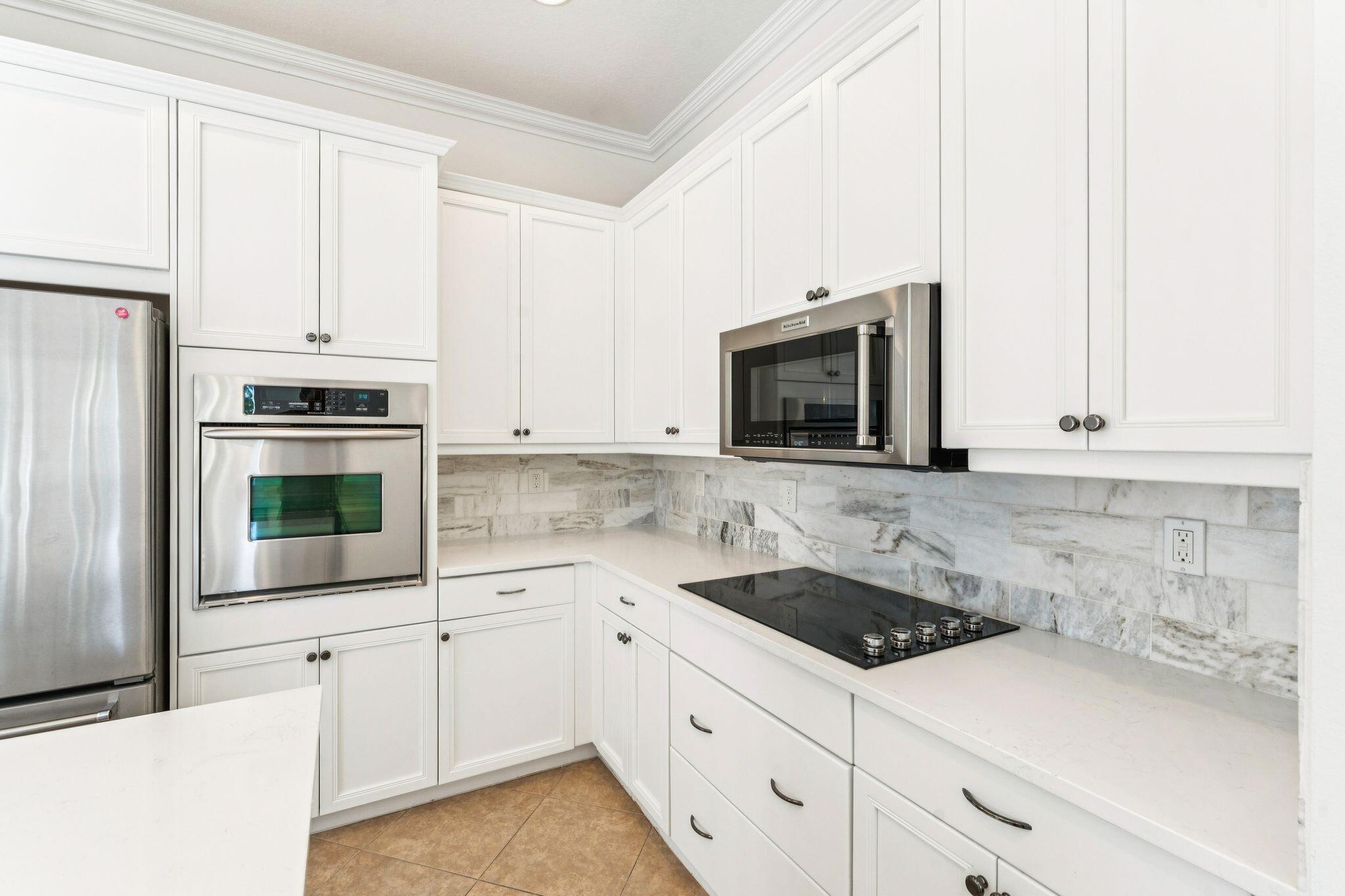 8697 Cobblestone Point Circle