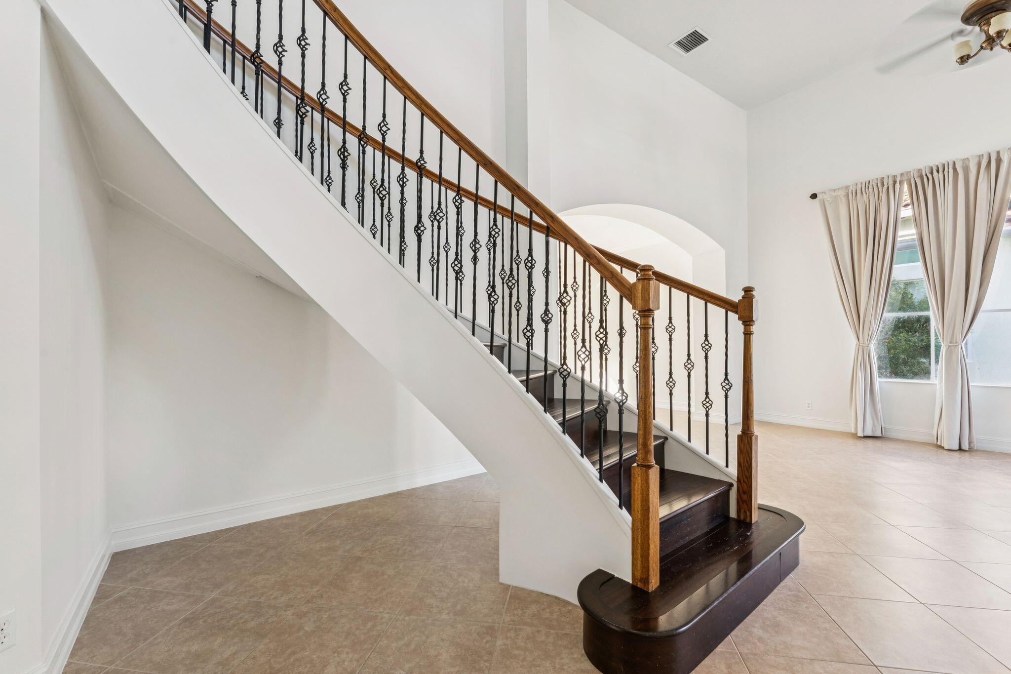 8697 Cobblestone Point Circle