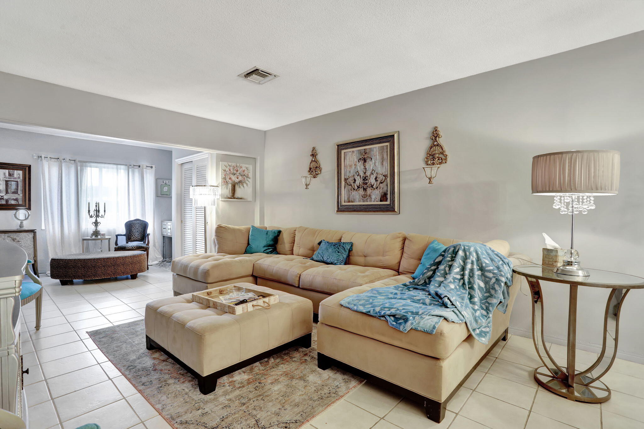 2131 NE 42nd Court 210e