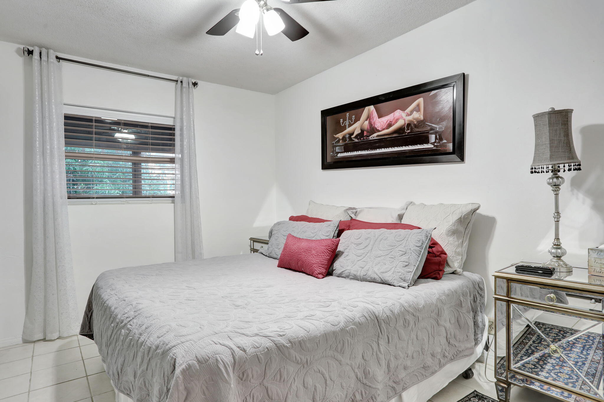 2131 NE 42nd Court 210e