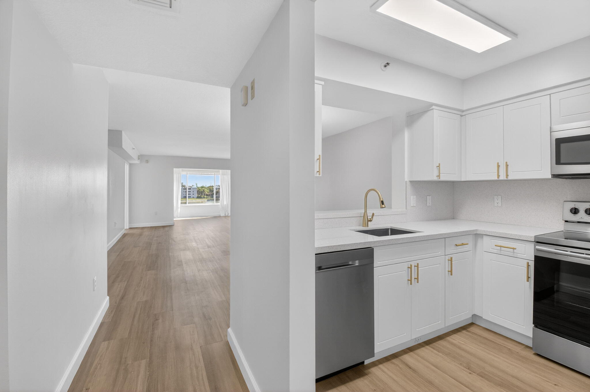 14096 Huntington Pointe Drive 407