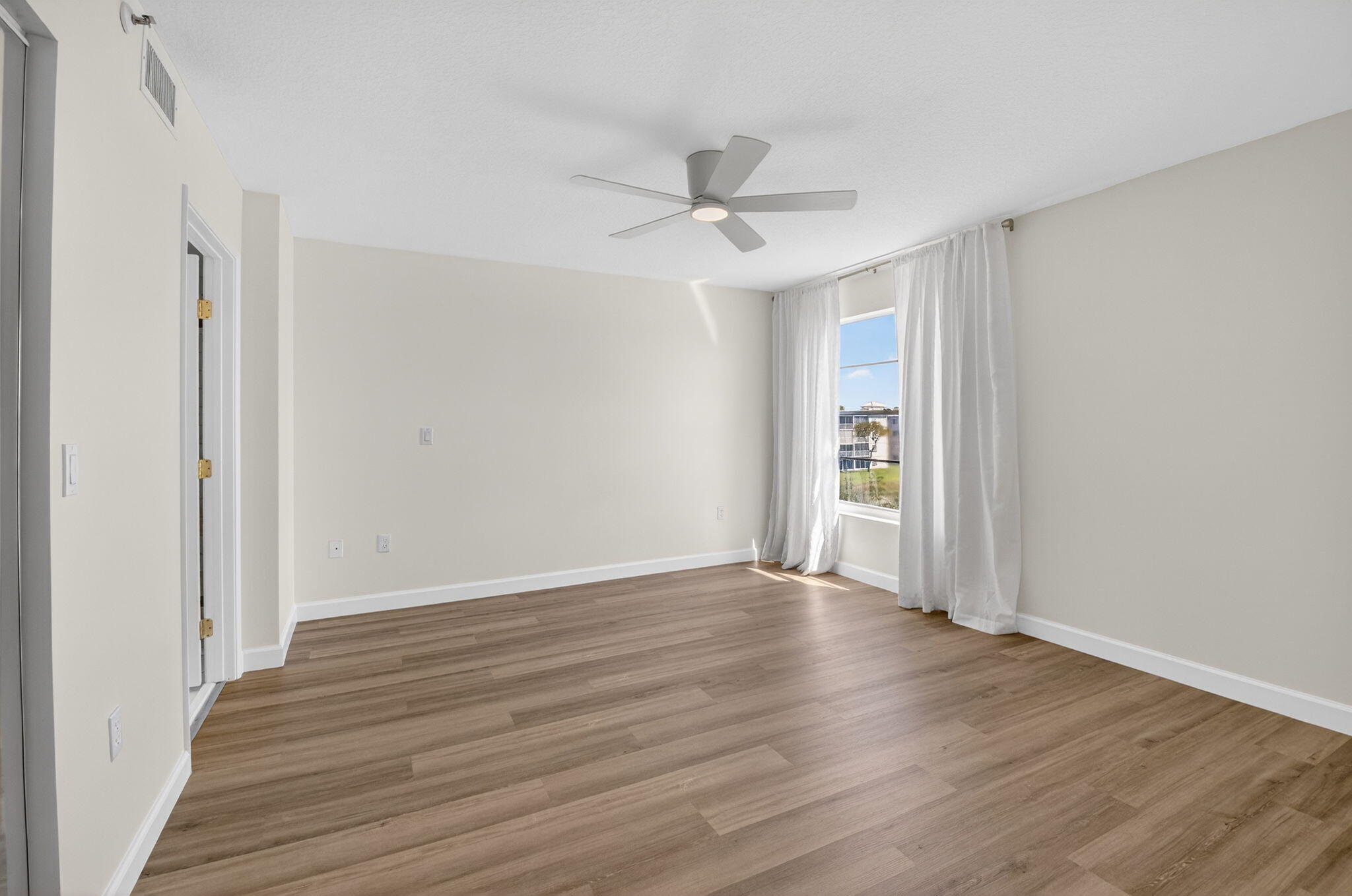 14096 Huntington Pointe Drive 407