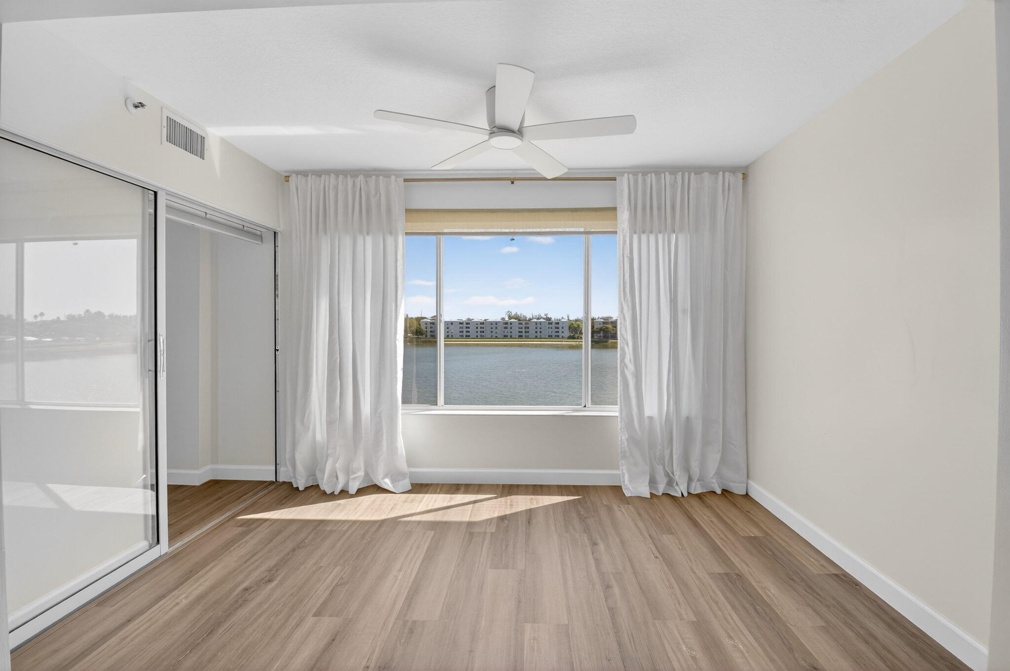 14096 Huntington Pointe Drive 407