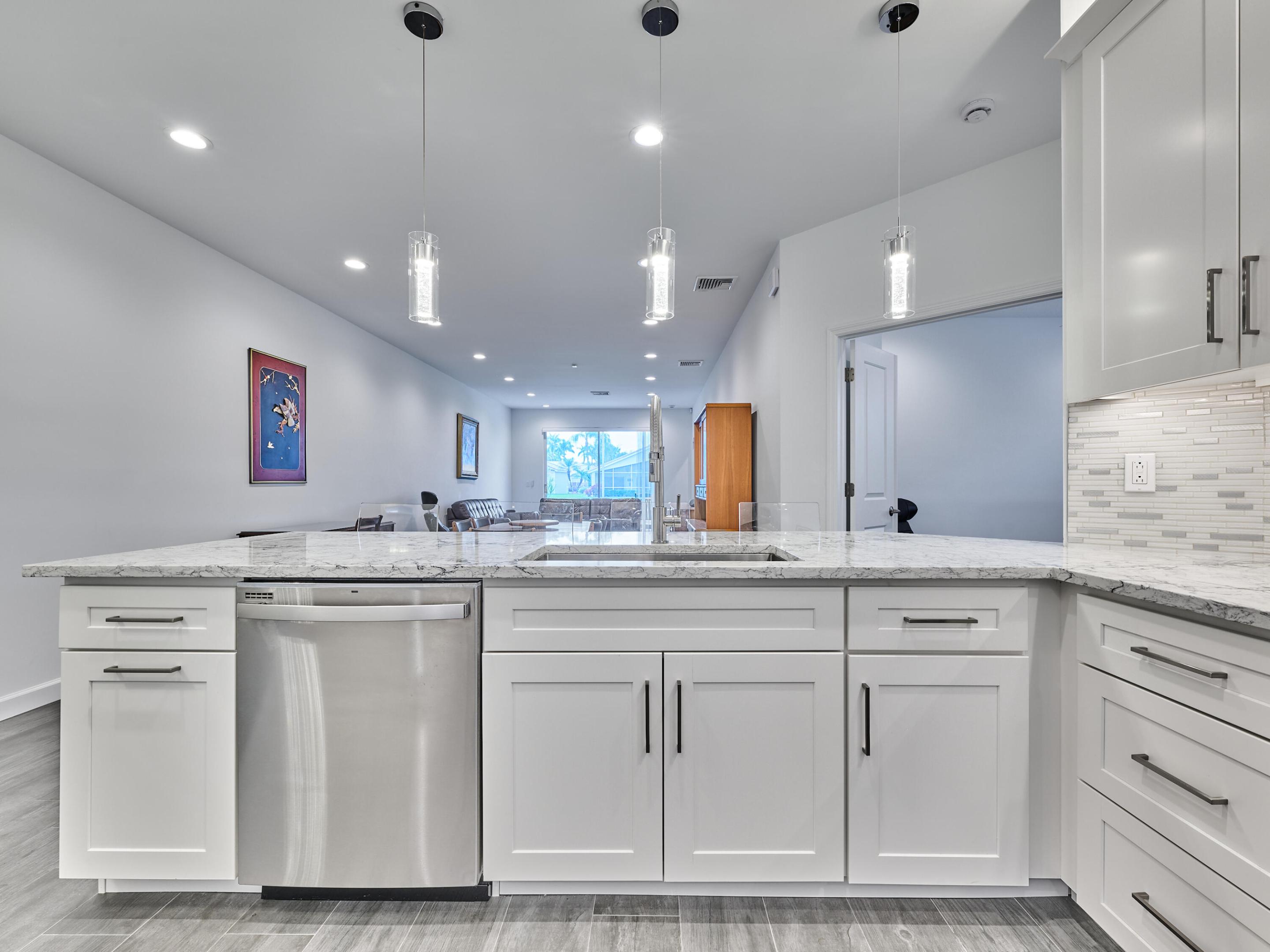 5786 Island Reach Lane