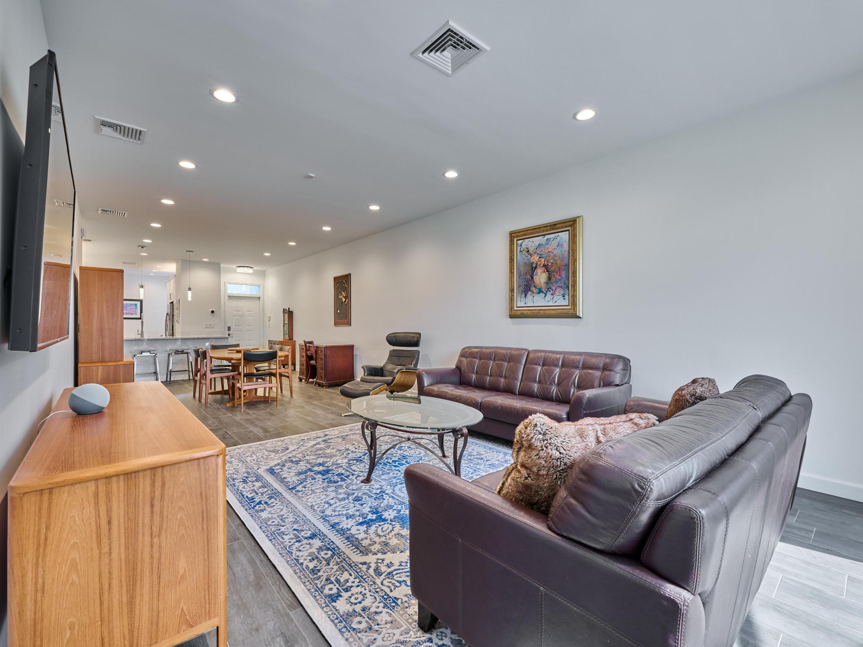 5786 Island Reach Lane