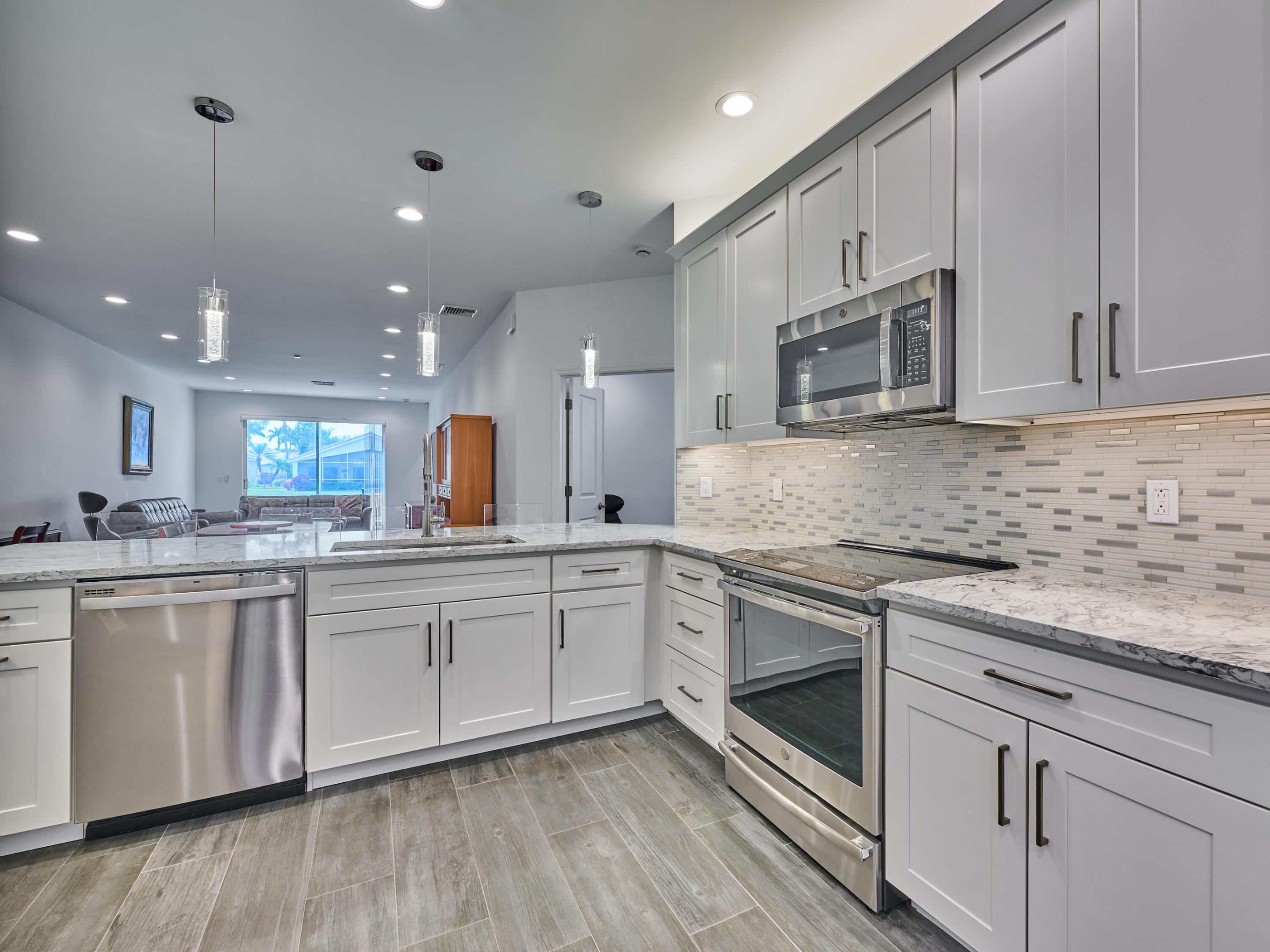 5786 Island Reach Lane