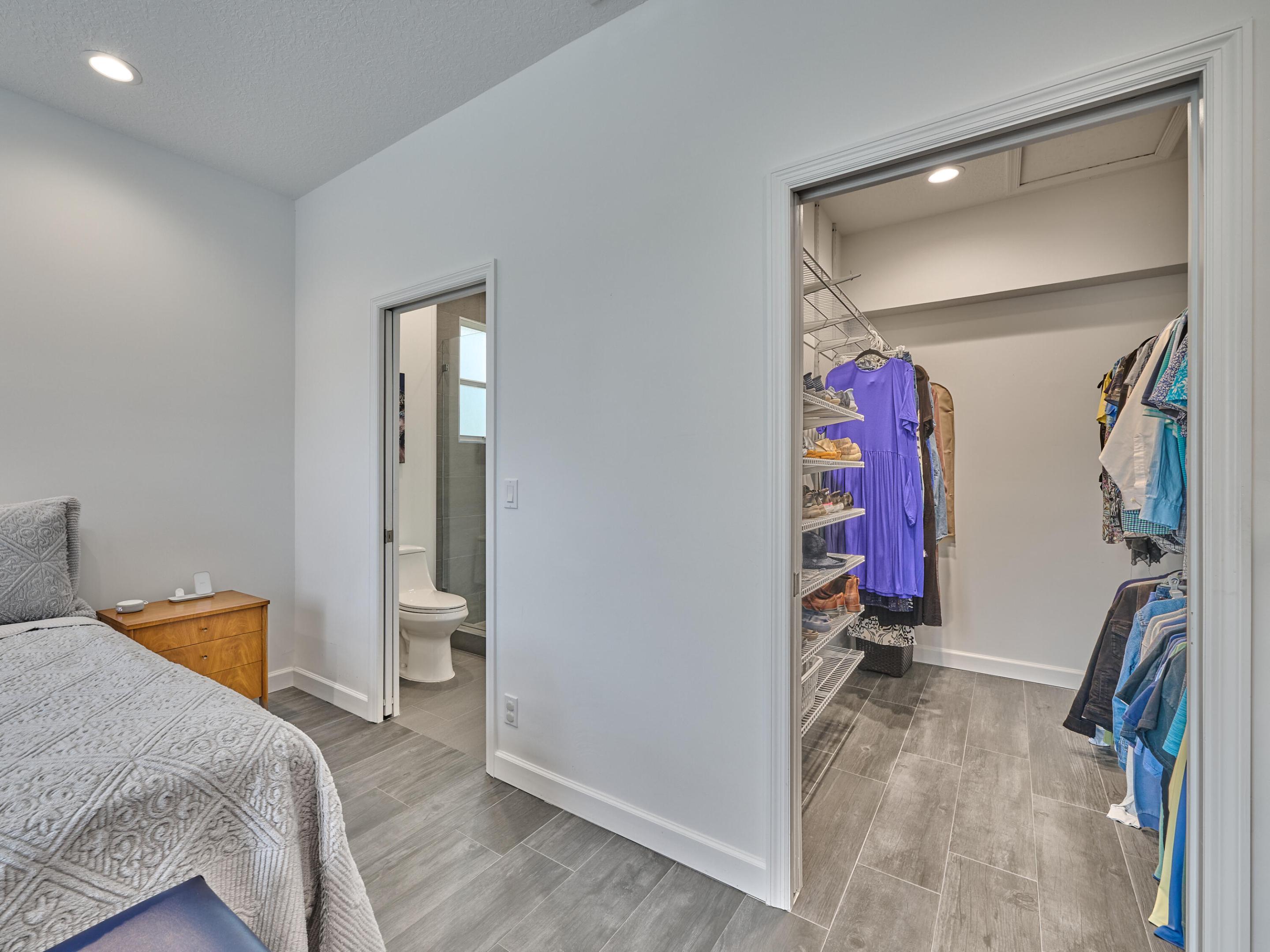 5786 Island Reach Lane