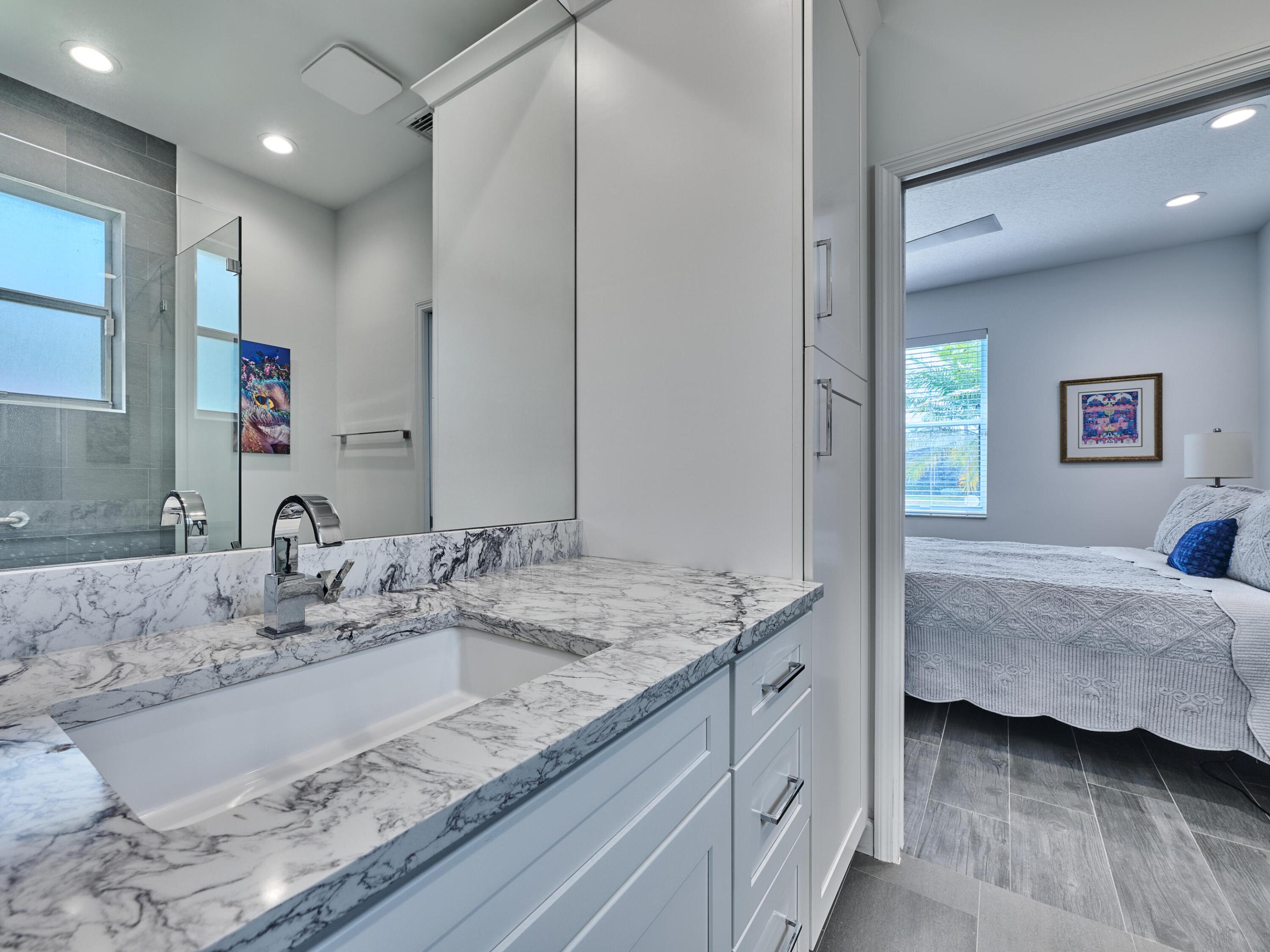 5786 Island Reach Lane