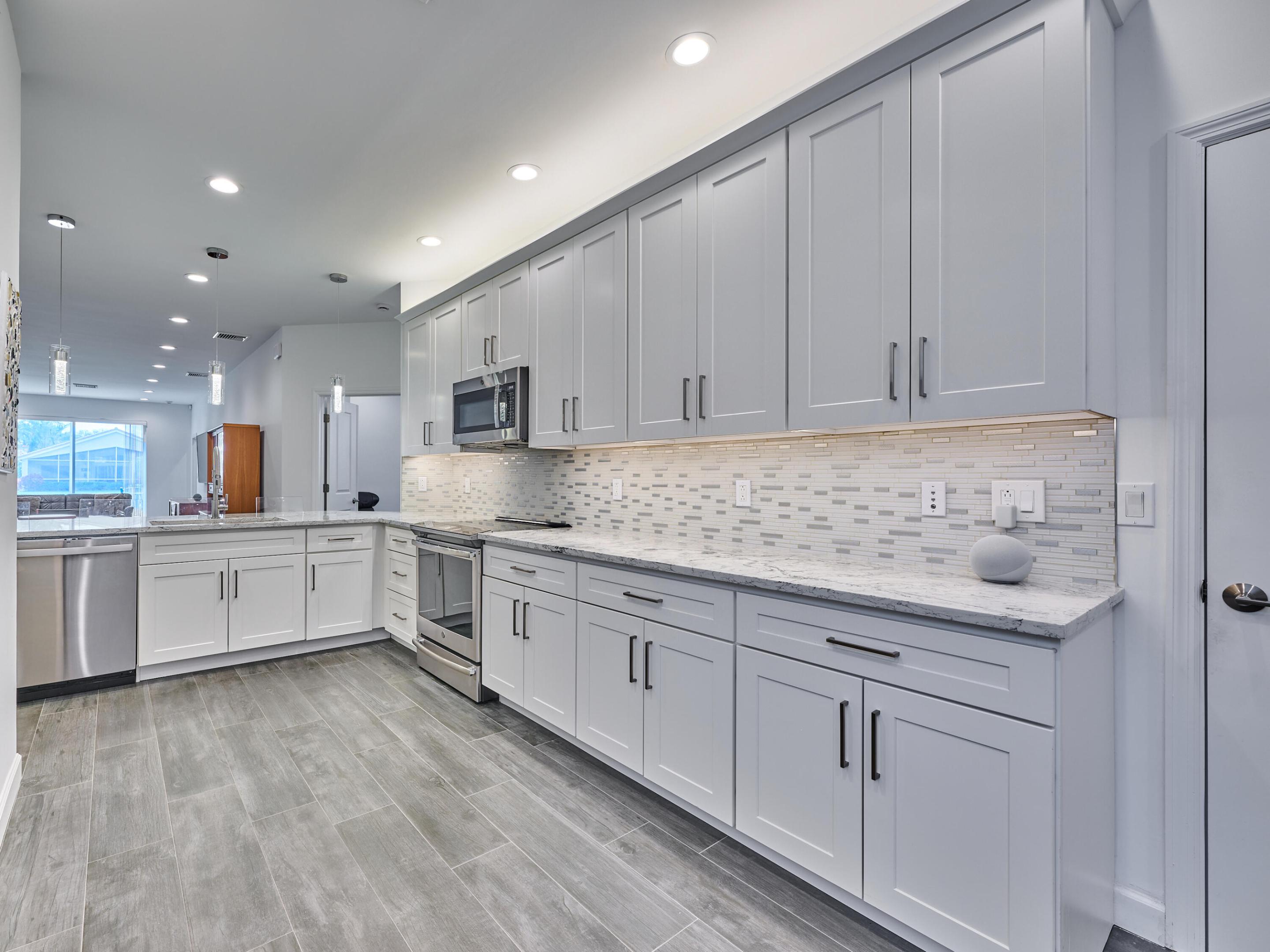 5786 Island Reach Lane