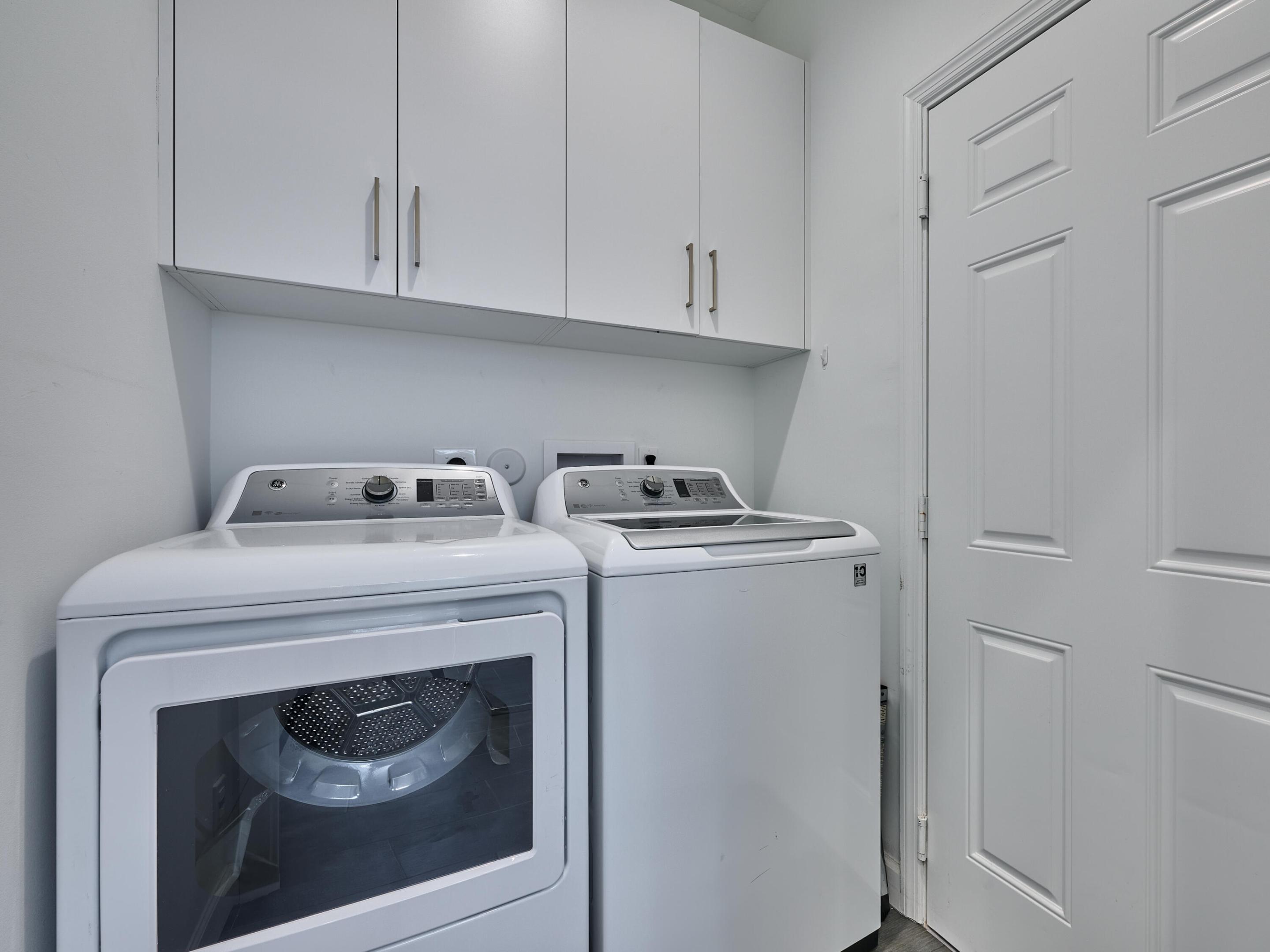 5786 Island Reach Lane