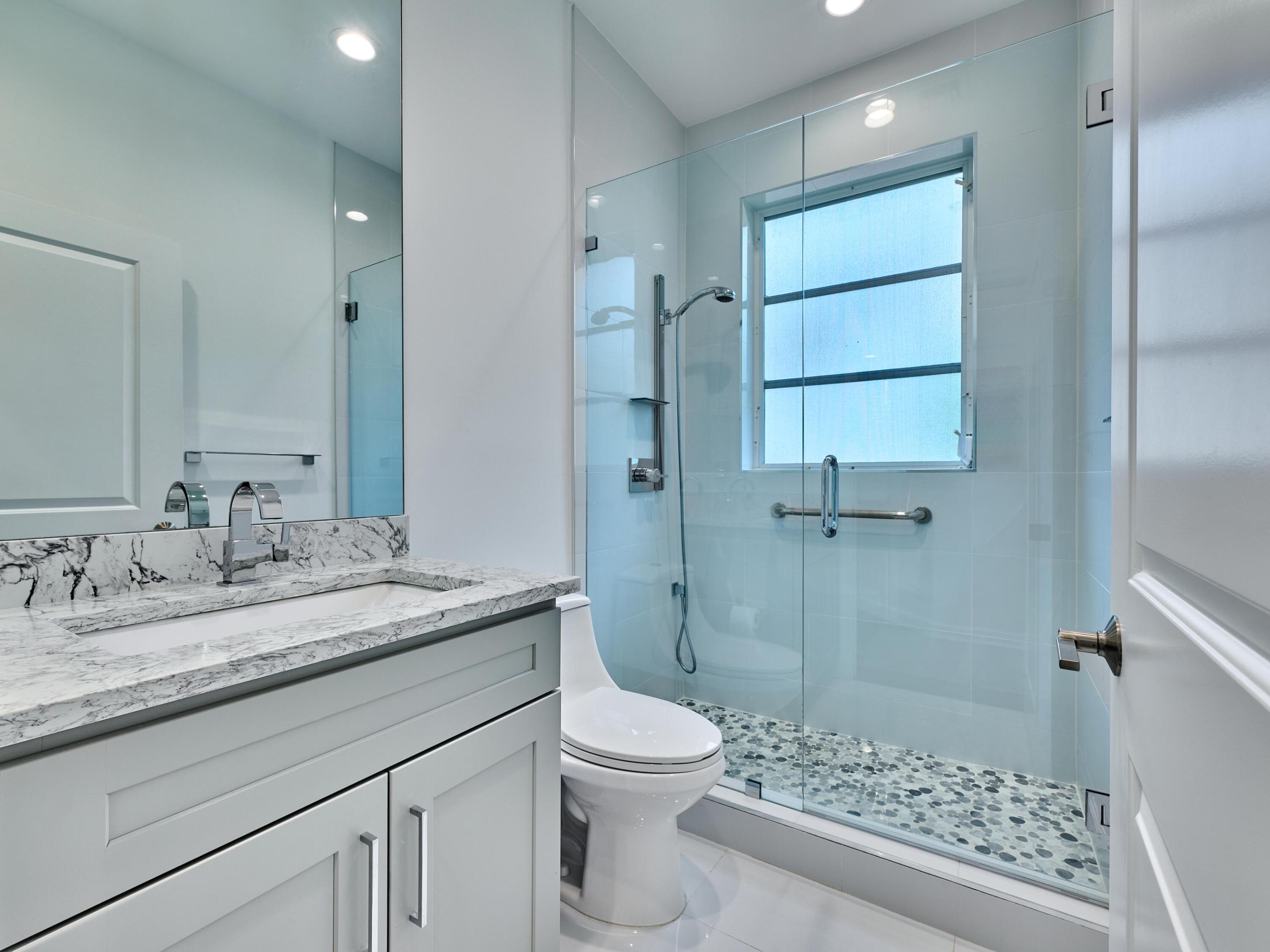 5786 Island Reach Lane