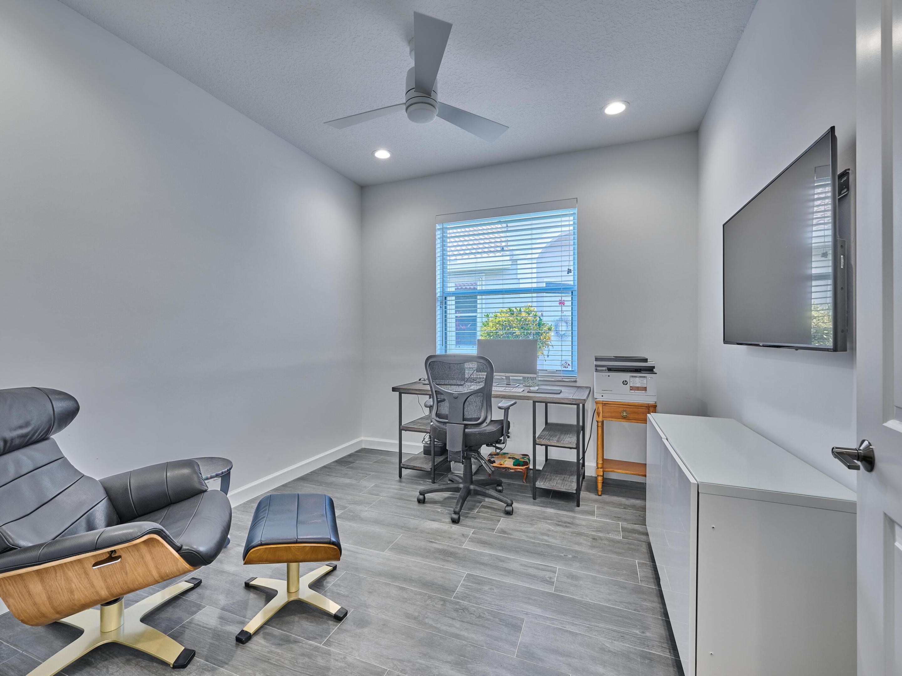 5786 Island Reach Lane