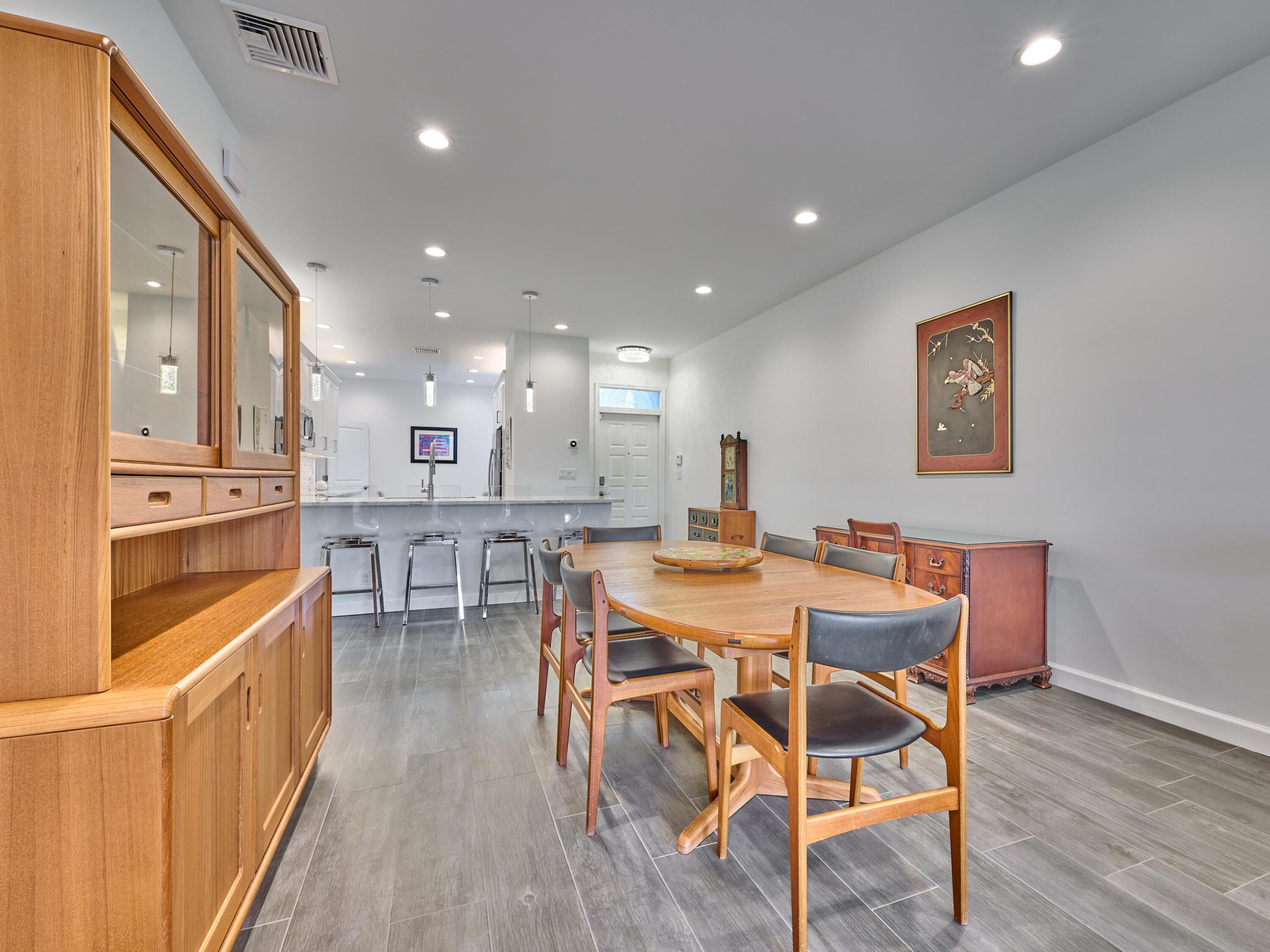 5786 Island Reach Lane