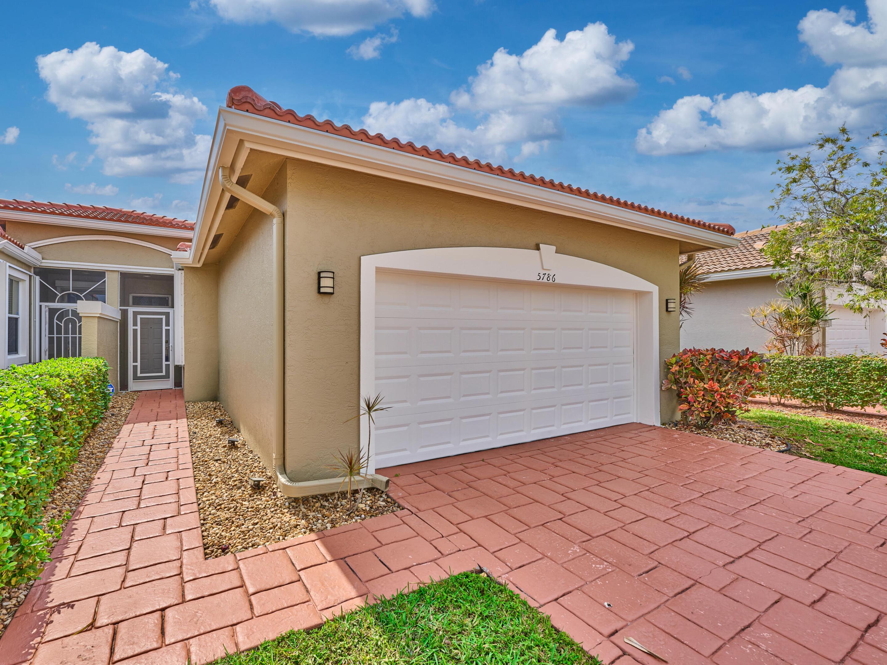 5786 Island Reach Lane
