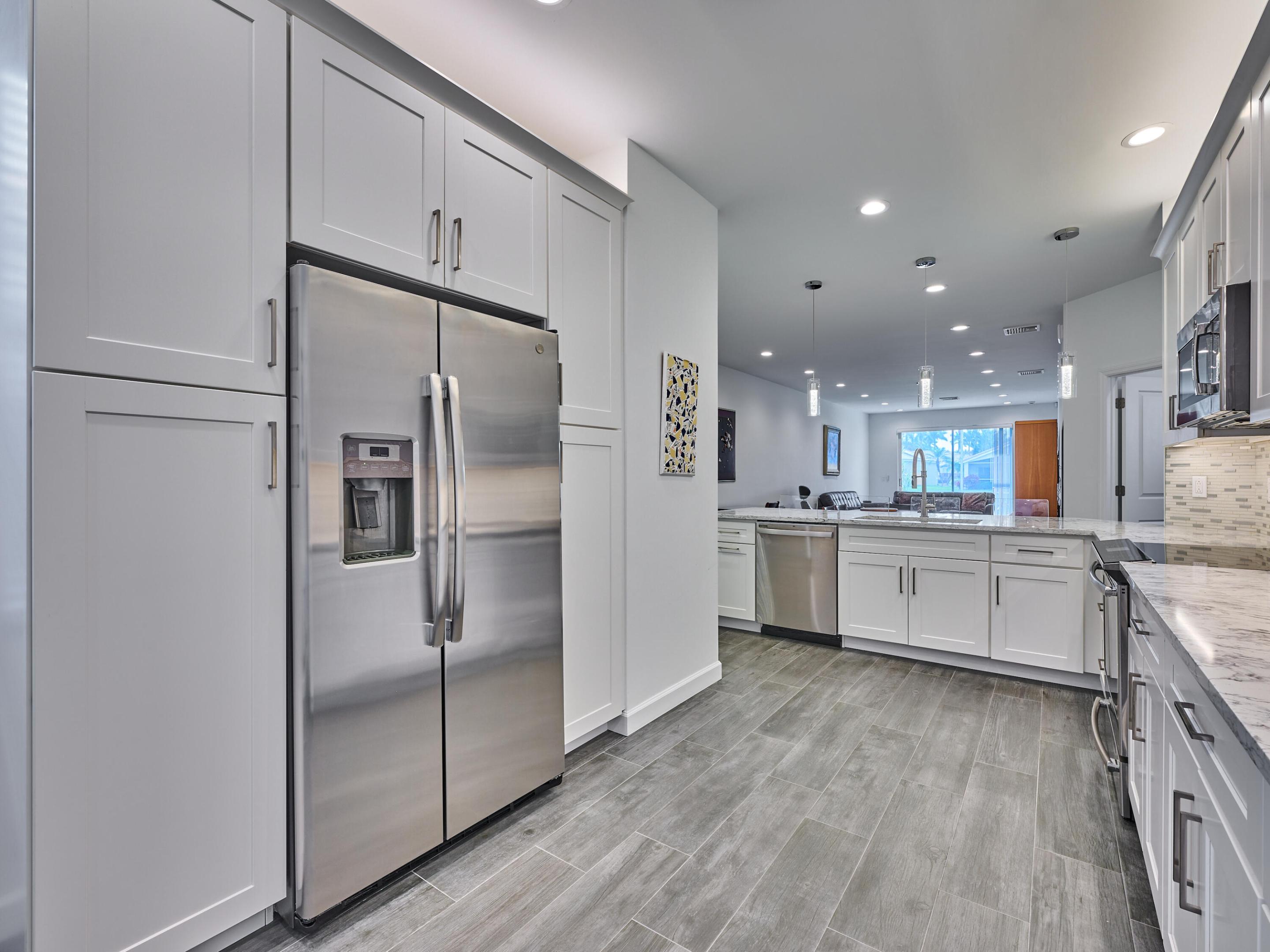 5786 Island Reach Lane