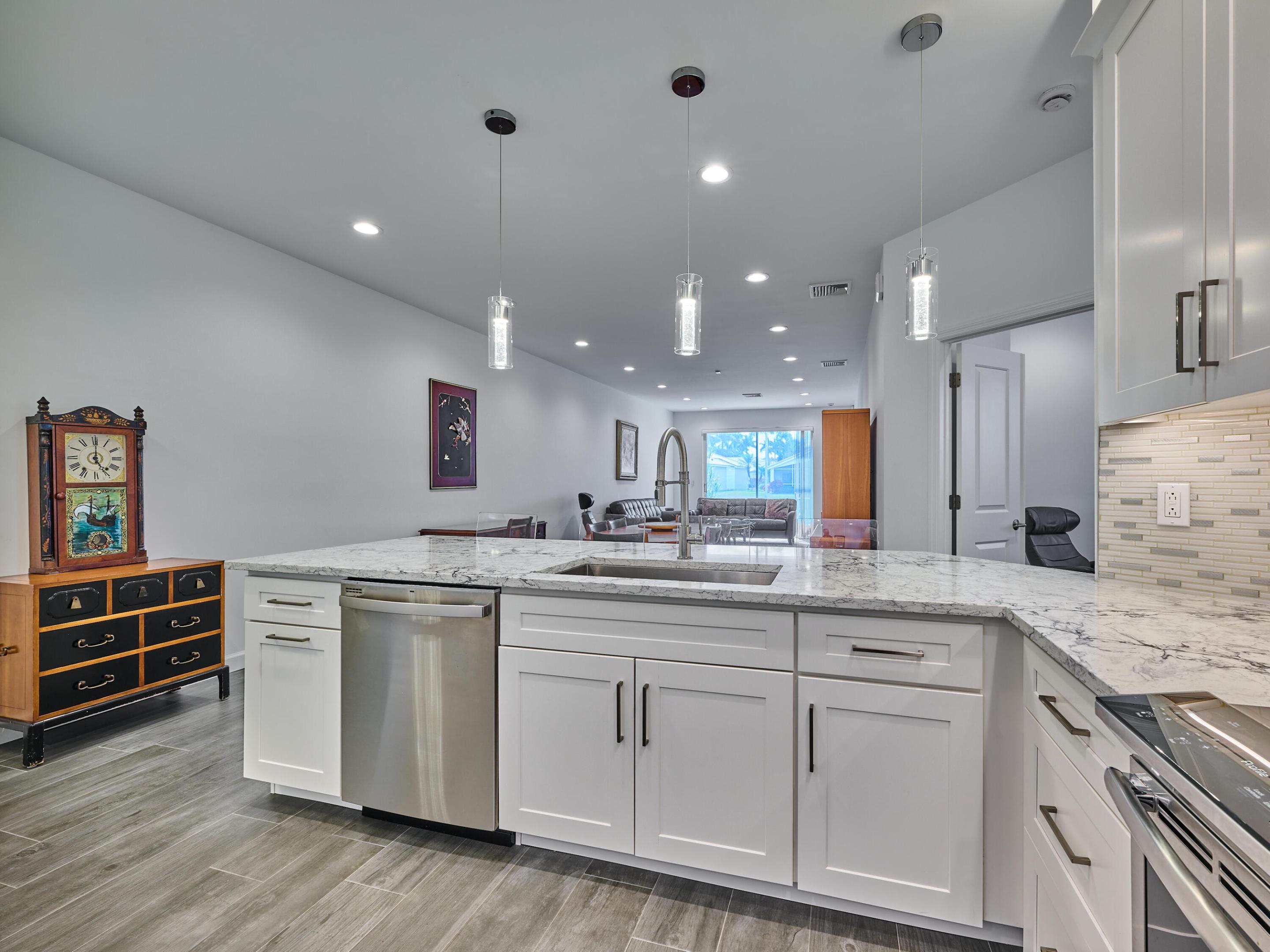 5786 Island Reach Lane