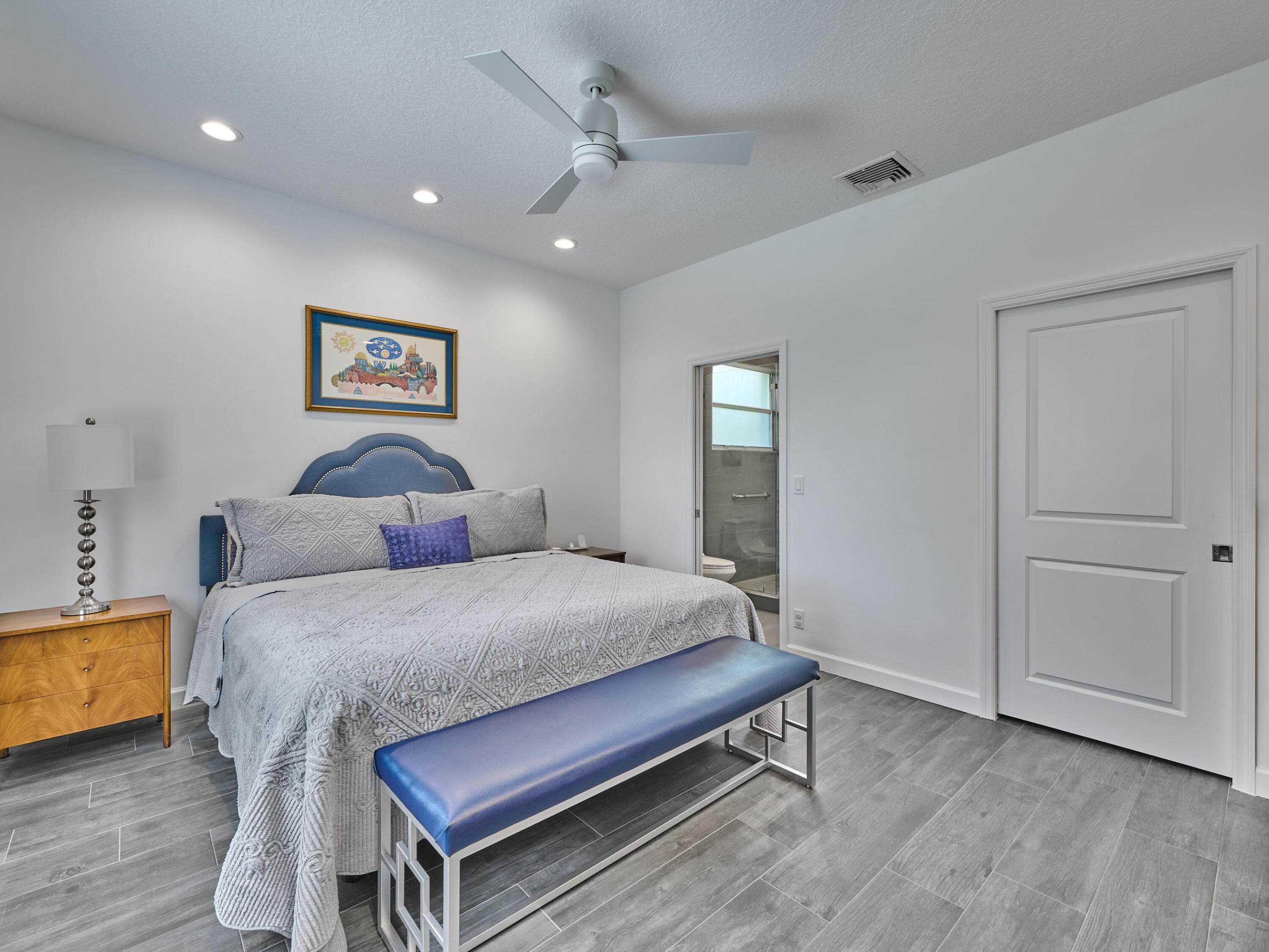 5786 Island Reach Lane