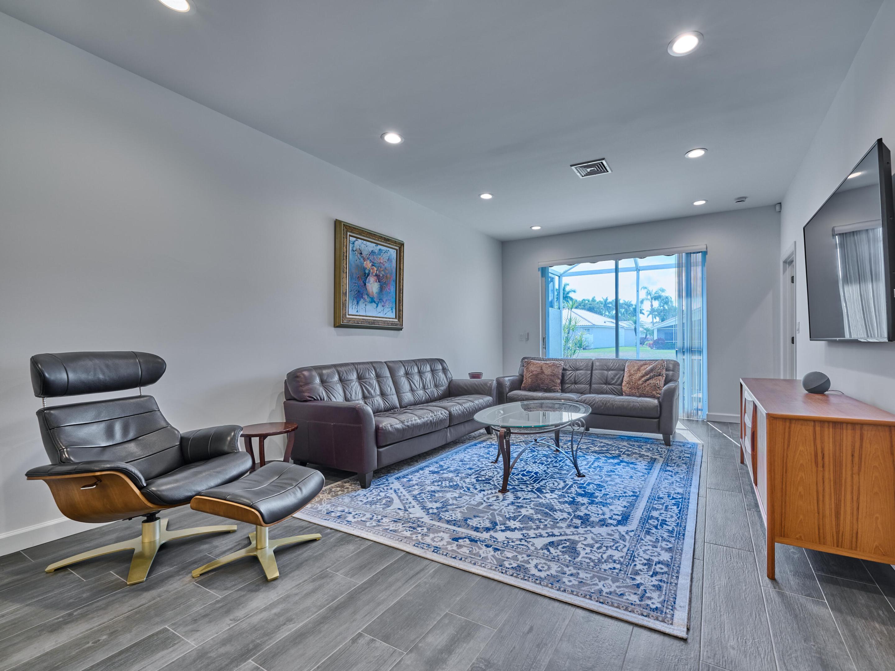 5786 Island Reach Lane