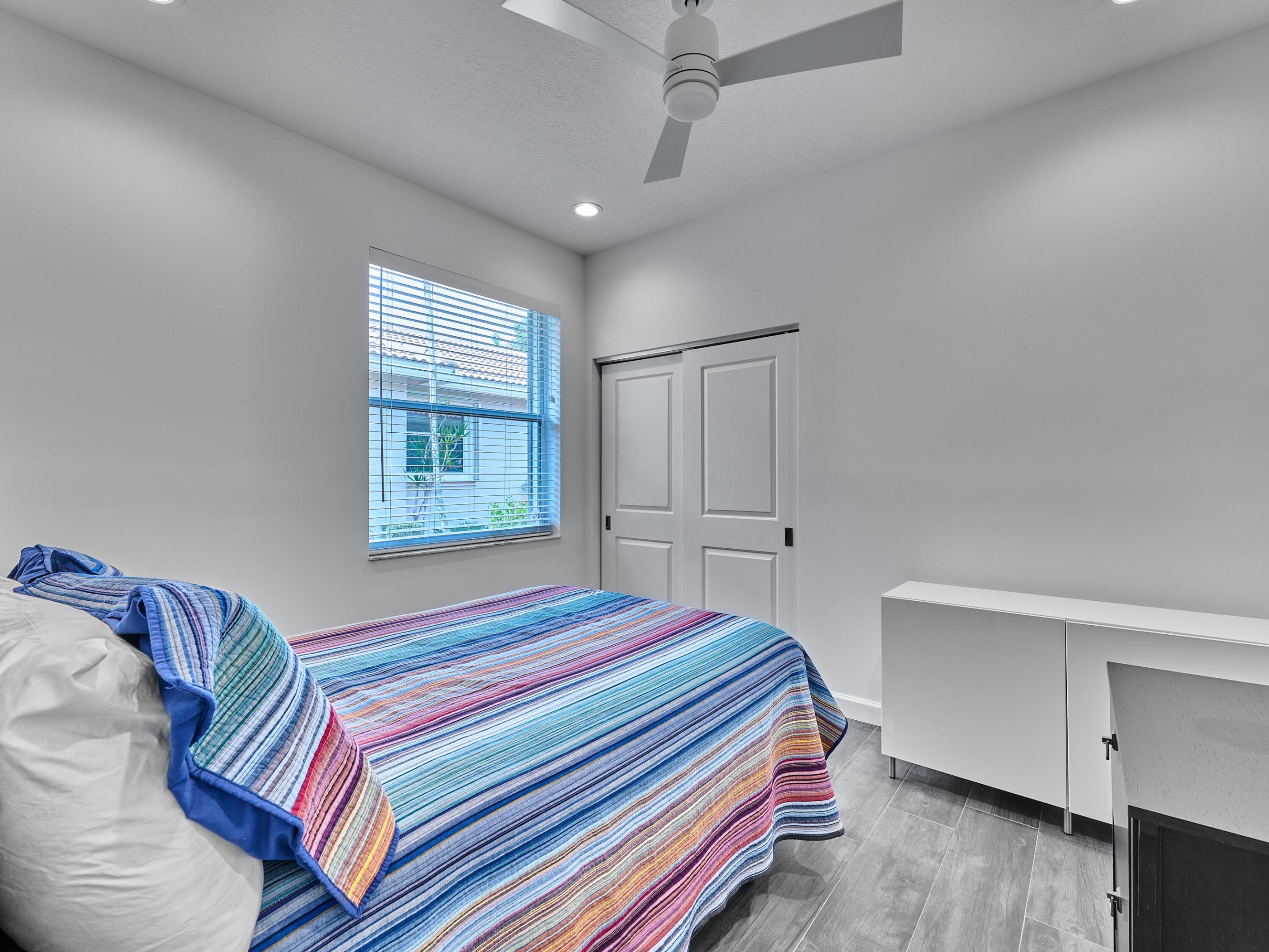 5786 Island Reach Lane