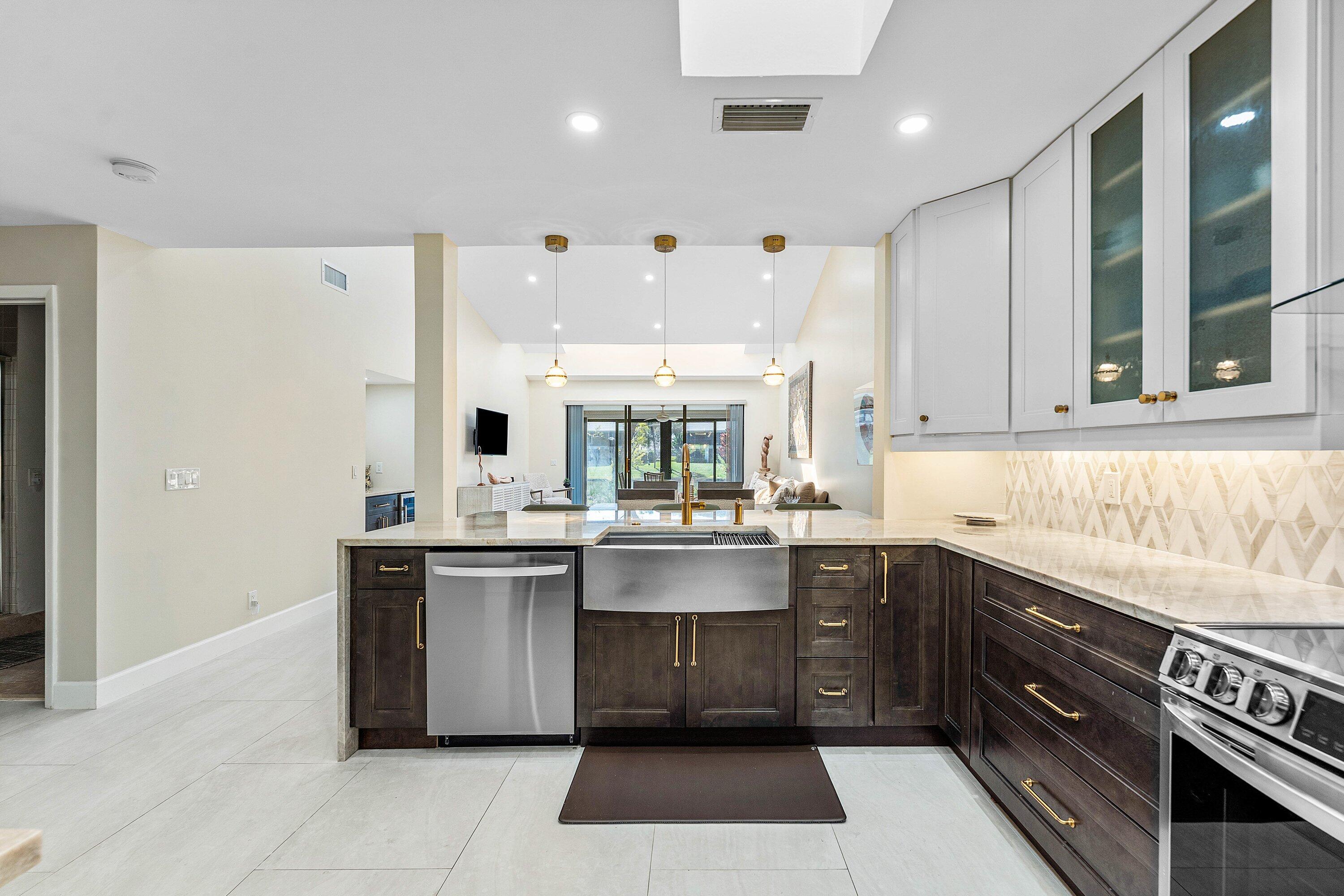 12 Eastgate Drive C