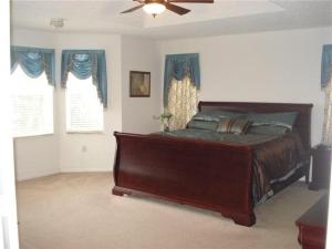 6328 Stonehurst Circle